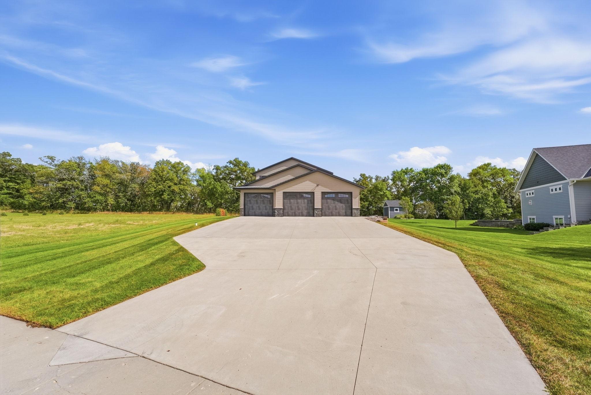 2020 single family home for sale at 4625 Redbird Lane SE in Alexandria, MN — 3 bed, 3 bath (photo 6 of 77)