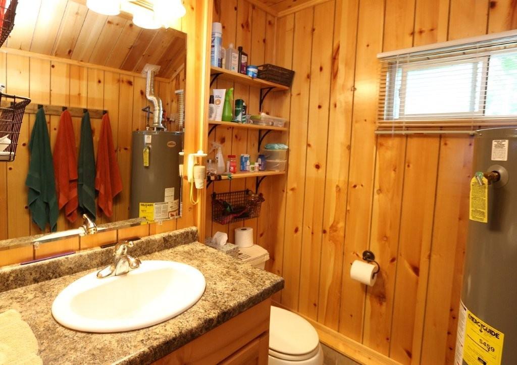 1950 single family home for sale at 46071 Boys Shore Road in Ottertail, MN — 2 bed, 1 bath (photo 17 of 21)