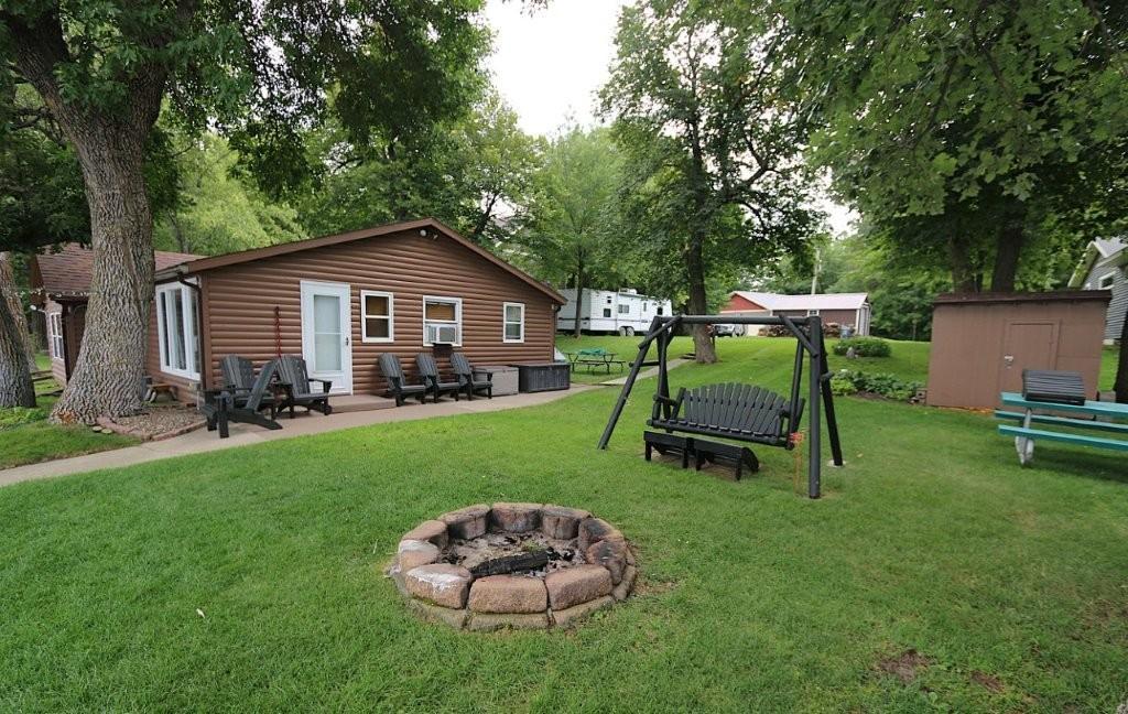 1950 single family home for sale at 46071 Boys Shore Road in Ottertail, MN — 2 bed, 1 bath (photo 18 of 21)