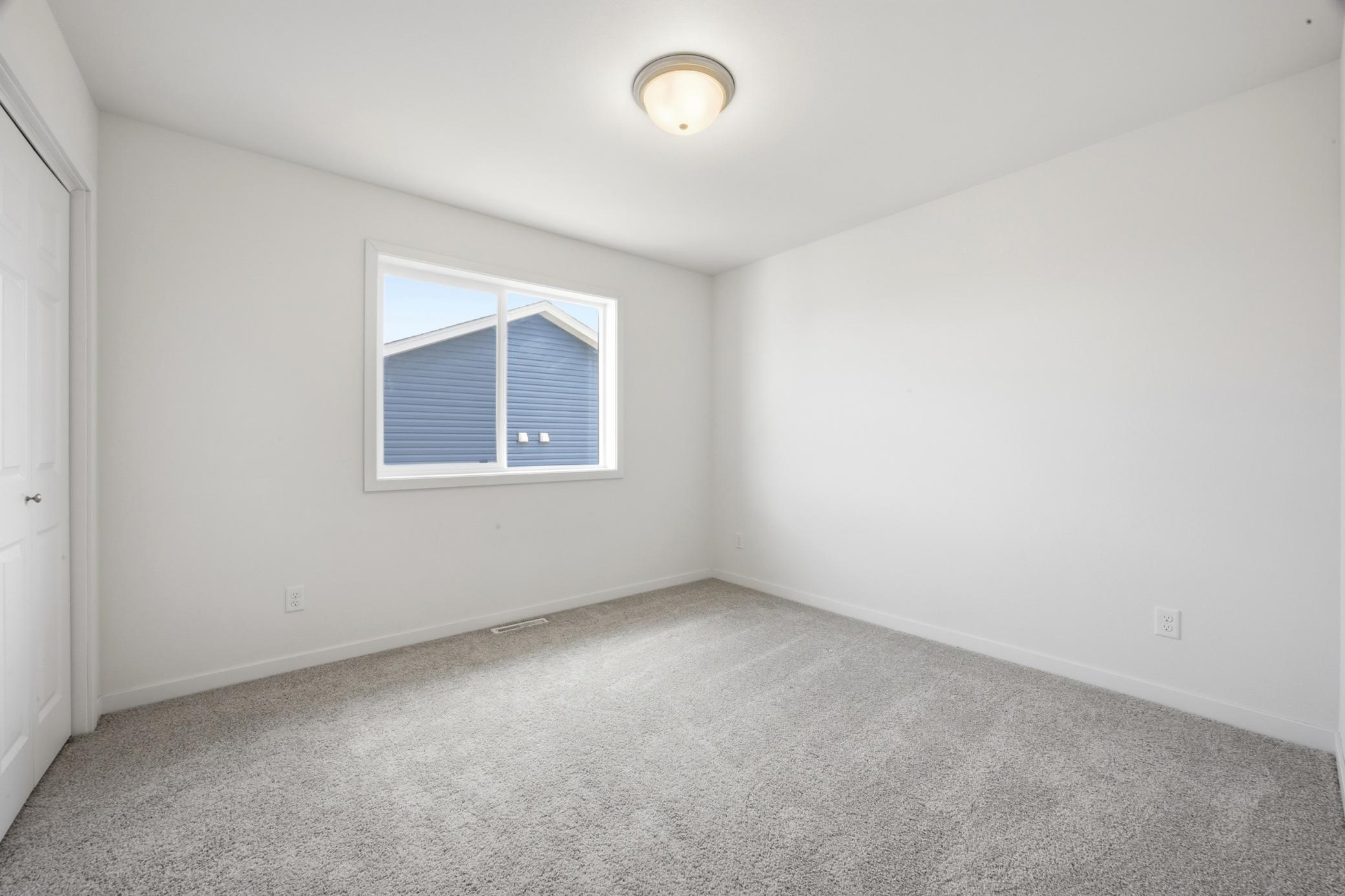 2024 single family home for sale at 2506 Fulton Loop S in Fargo, ND — 4 bed, 3 bath (photo 14 of 31)
