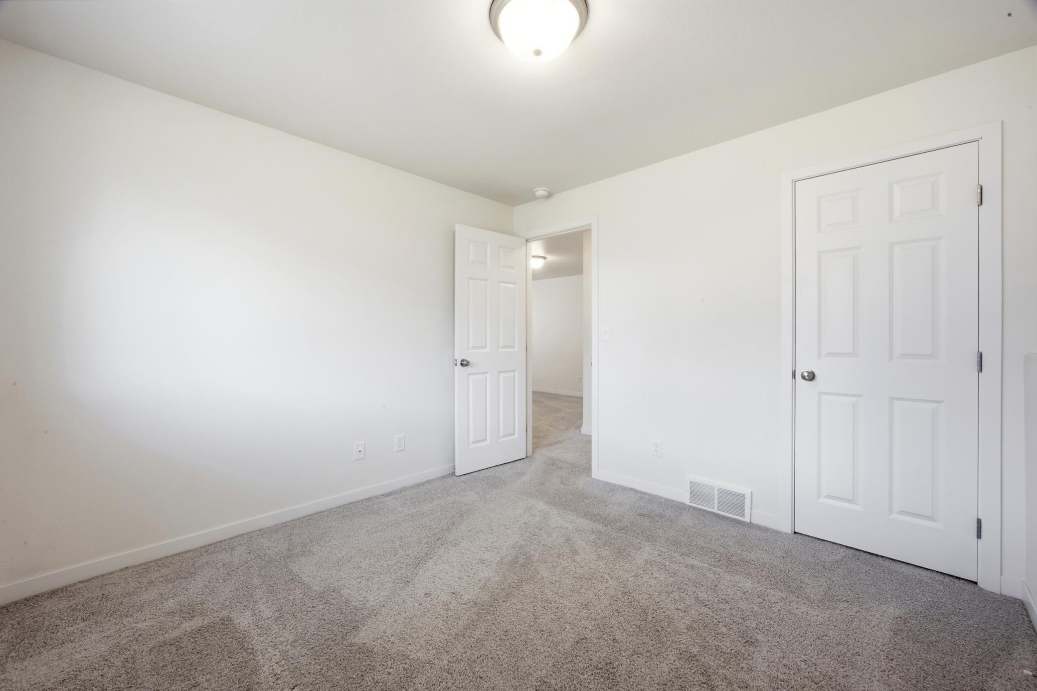 2024 single family home for sale at 2506 Fulton Loop S in Fargo, ND — 4 bed, 3 bath (photo 20 of 31)