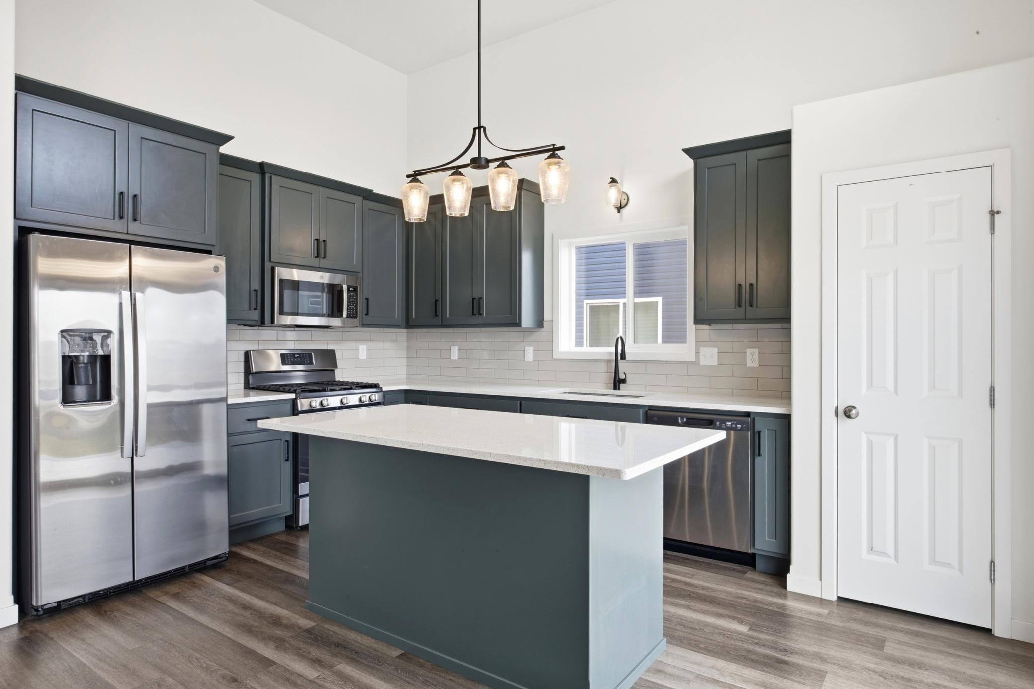 2024 single family home for sale at 2506 Fulton Loop S in Fargo, ND — 4 bed, 3 bath (photo 7 of 31)