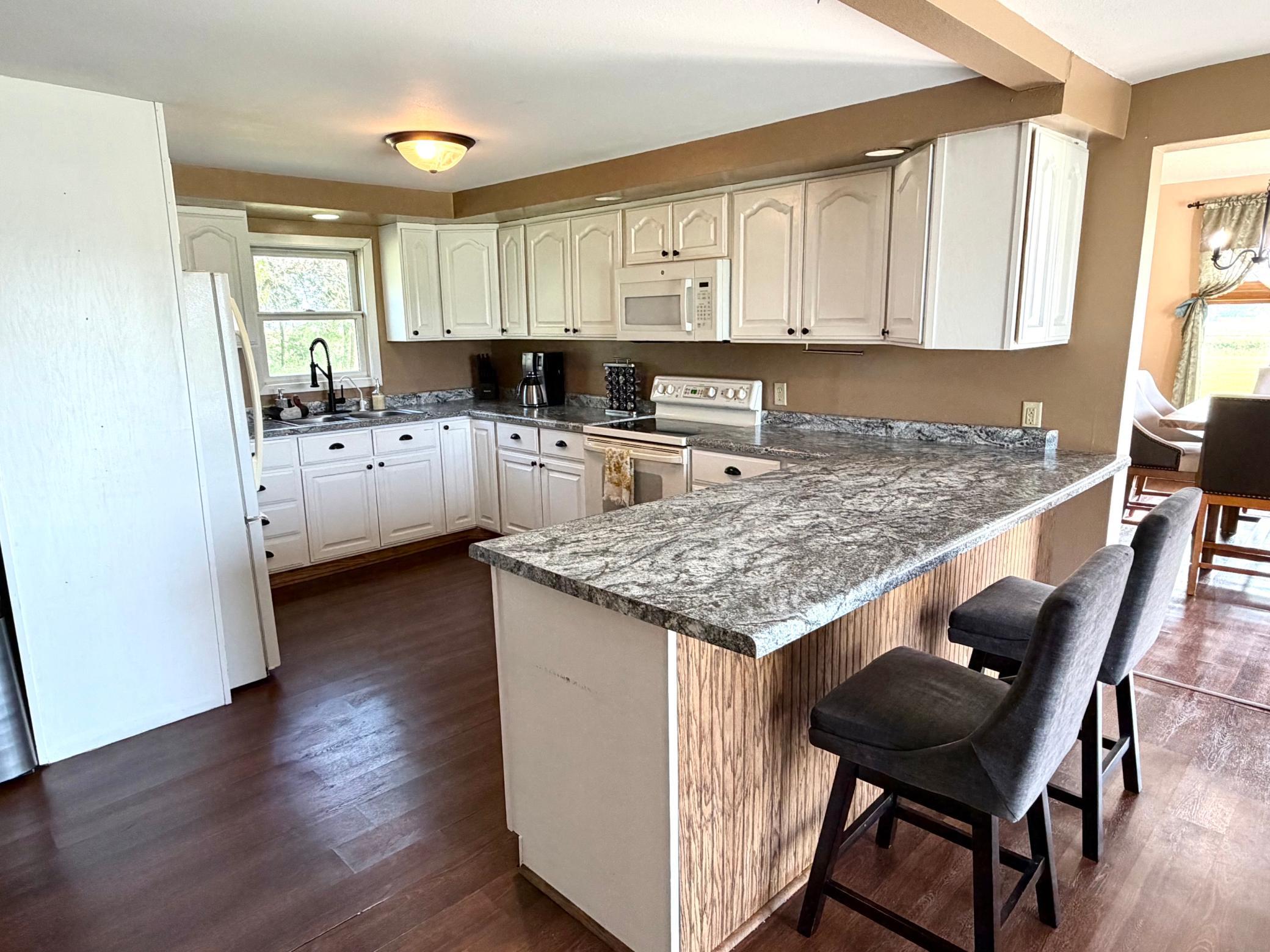 1910 single family home for sale at 28707 350th Avenue in Roseau, MN — 4 bed, 2 bath (photo 2 of 24)