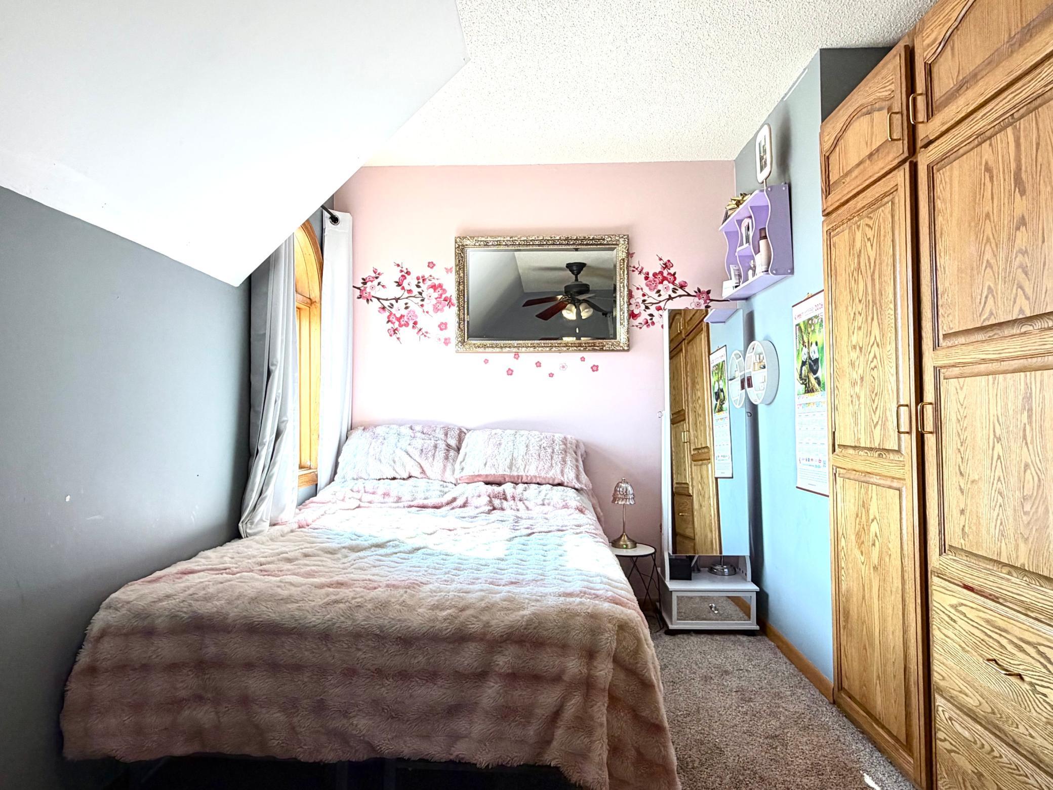 1910 single family home for sale at 28707 350th Avenue in Roseau, MN — 4 bed, 2 bath (photo 14 of 24)