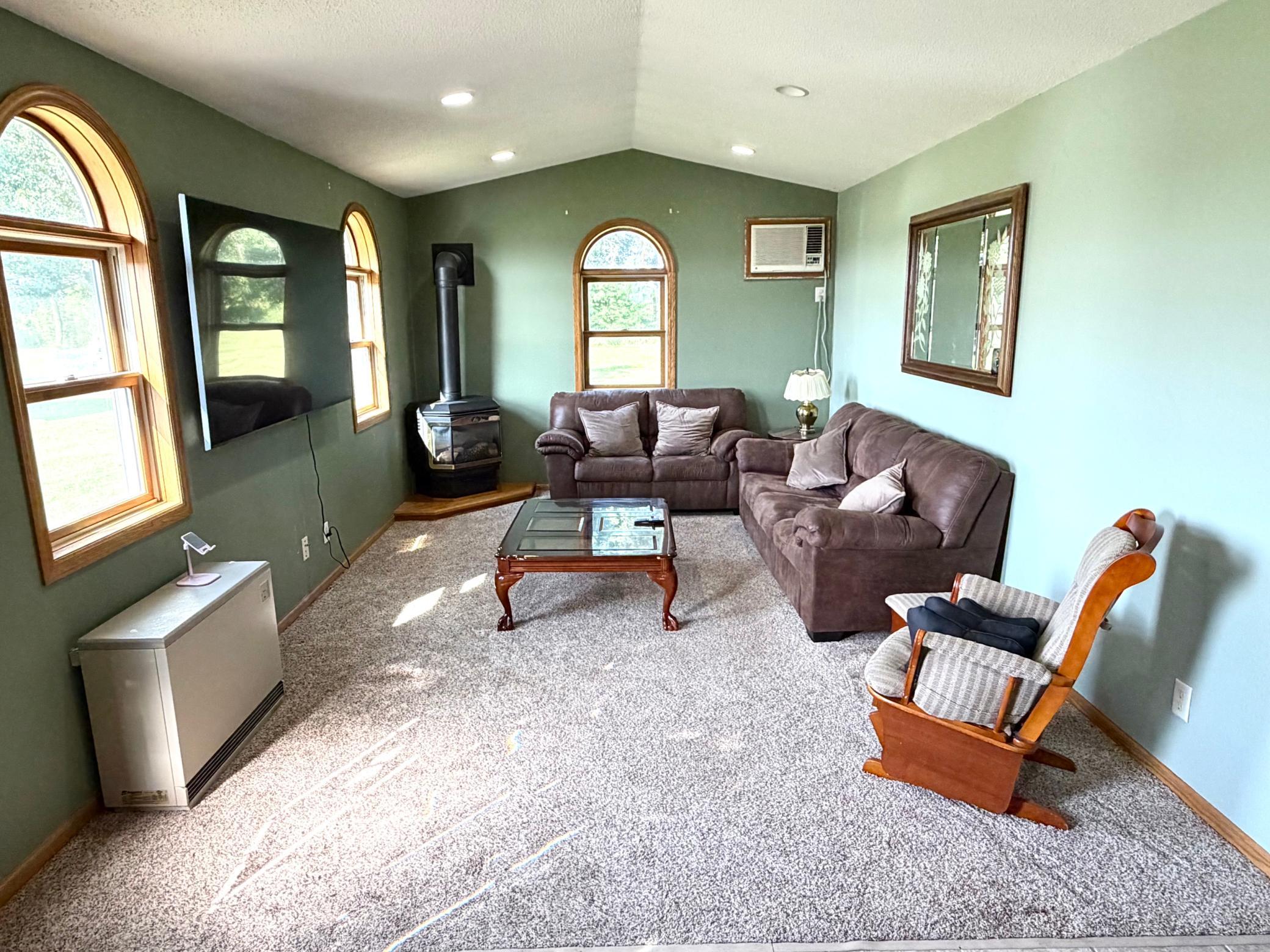 1910 single family home for sale at 28707 350th Avenue in Roseau, MN — 4 bed, 2 bath (photo 9 of 24)