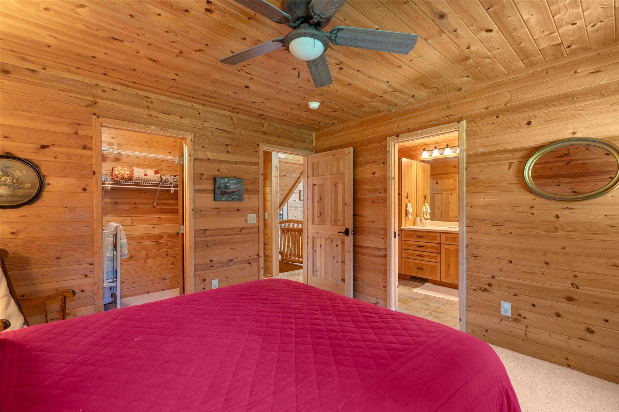 2000 single family home for sale at 13959 Scenic Court in Crosslake, MN — 3 bed, 3 bath (photo 12 of 40)