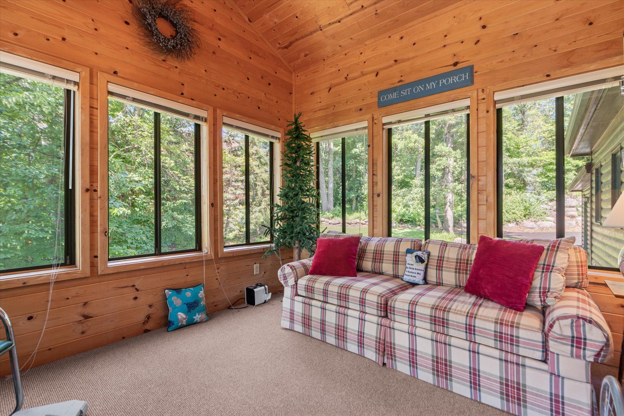 2000 single family home for sale at 13959 Scenic Court in Crosslake, MN — 3 bed, 3 bath (photo 10 of 40)