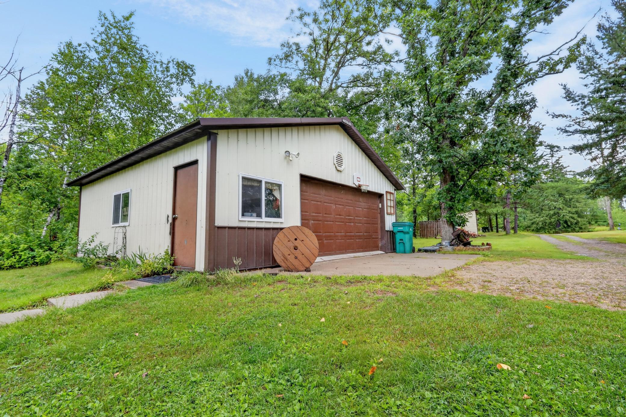 1973 single family home for sale at 4171 State Highway 38 in Grand Rapids, MN — 2 bed, 1 bath (photo 8 of 42)