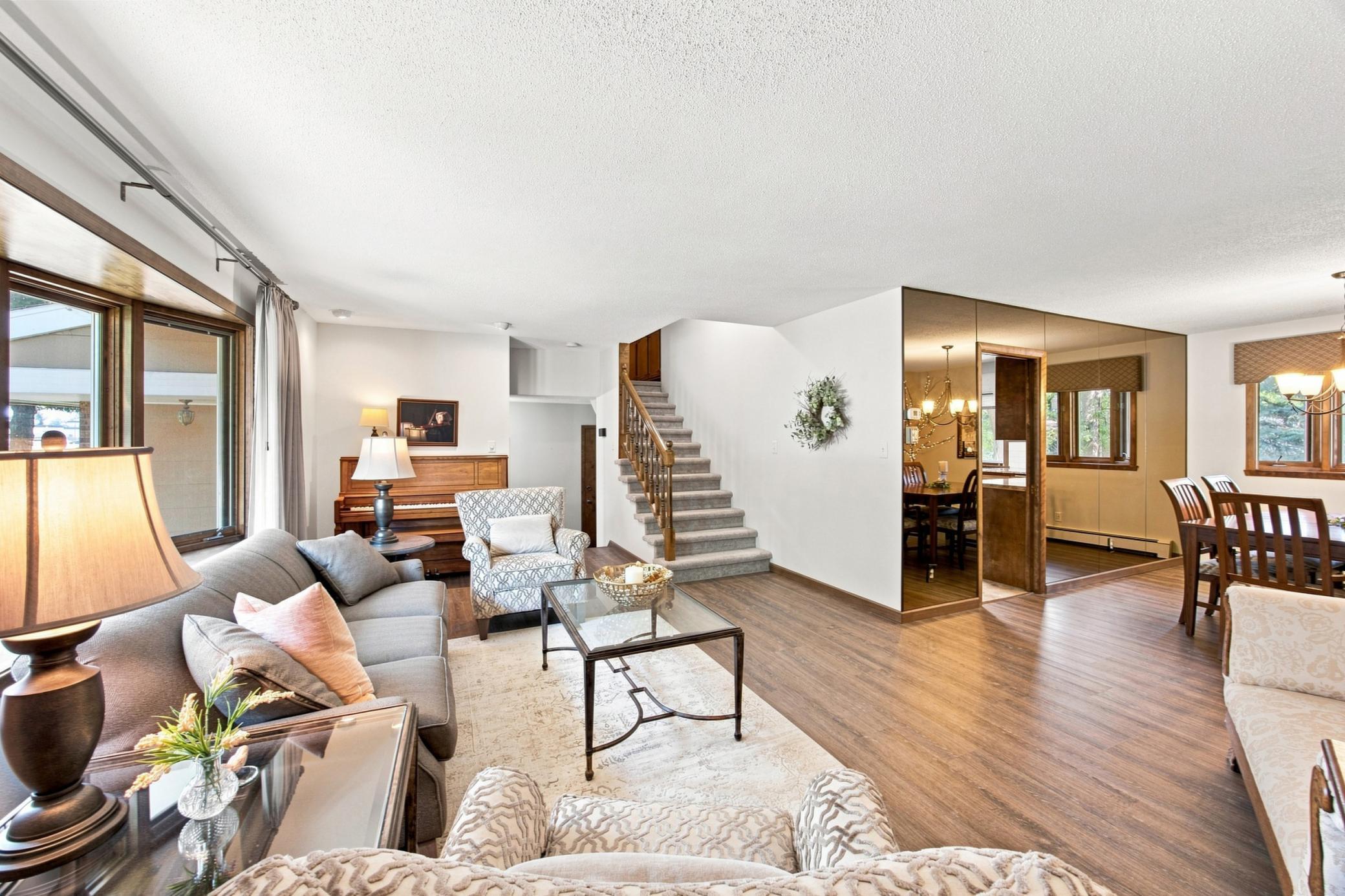 1968 single family home for sale at 2323 19 1/2 Street S in Moorhead, MN — 4 bed, 3 bath (photo 8 of 28)