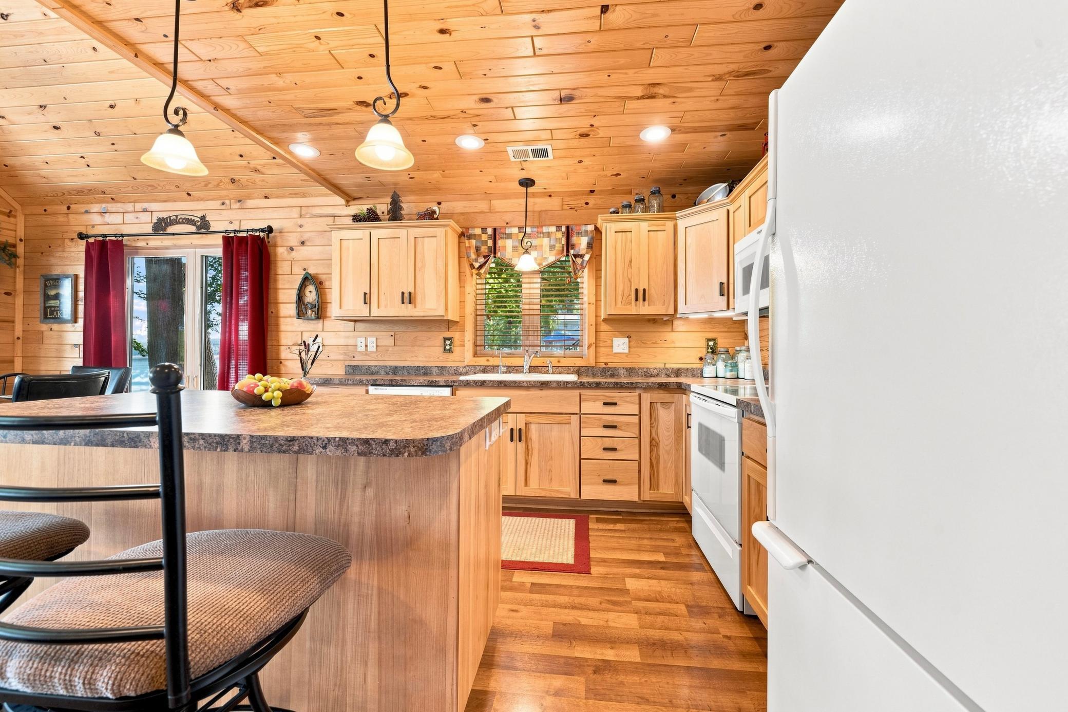 2010 single family home for sale at 10755 Easy Street SW in Lowry, MN — 3 bed, 3 bath (photo 12 of 64)