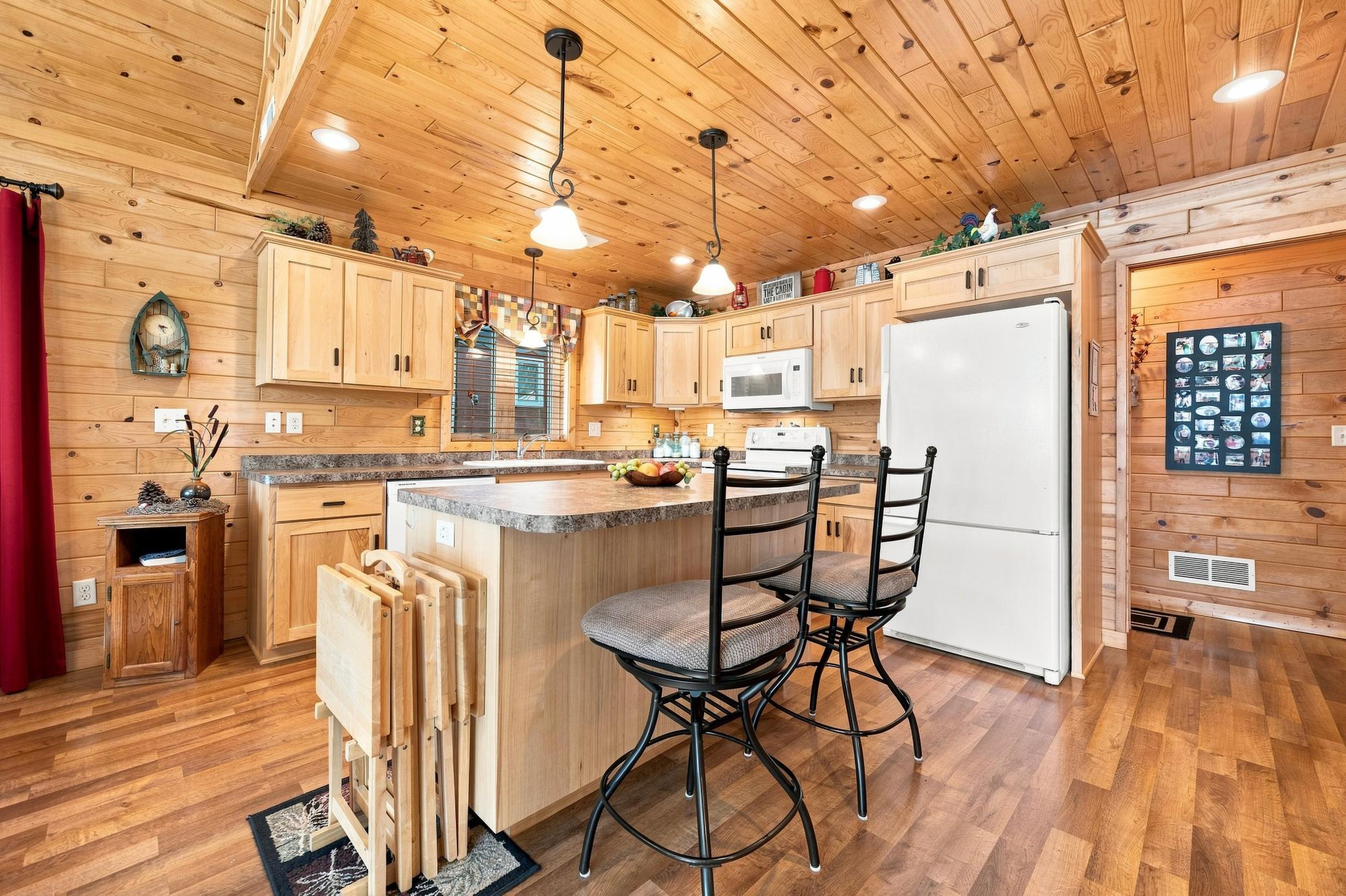 2010 single family home for sale at 10755 Easy Street SW in Lowry, MN — 3 bed, 3 bath (photo 10 of 64)