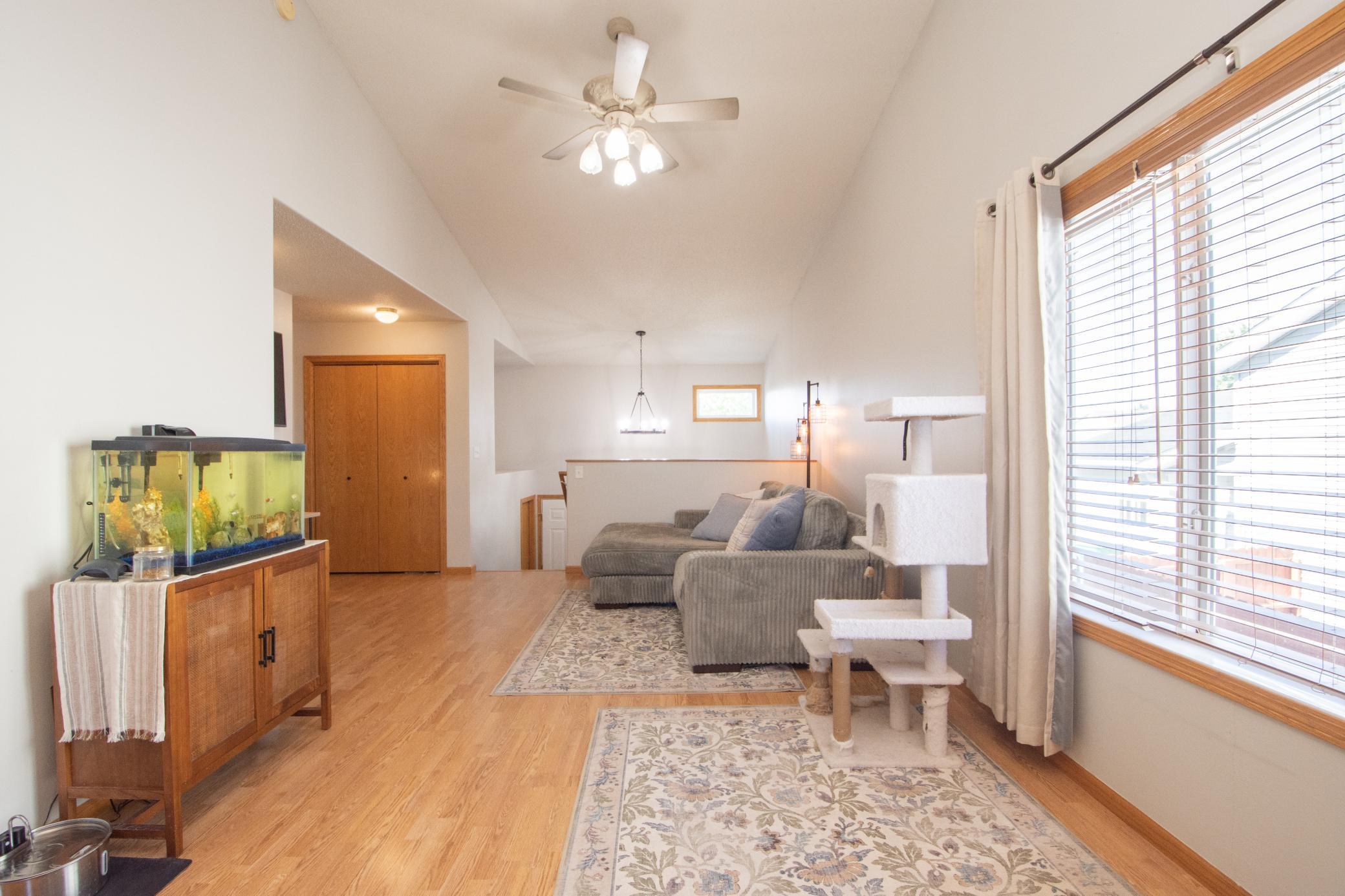 2004 twin home for sale at 1062 38 1/2 Avenue W in West Fargo, ND — 3 bed, 2 bath (photo 14 of 31)