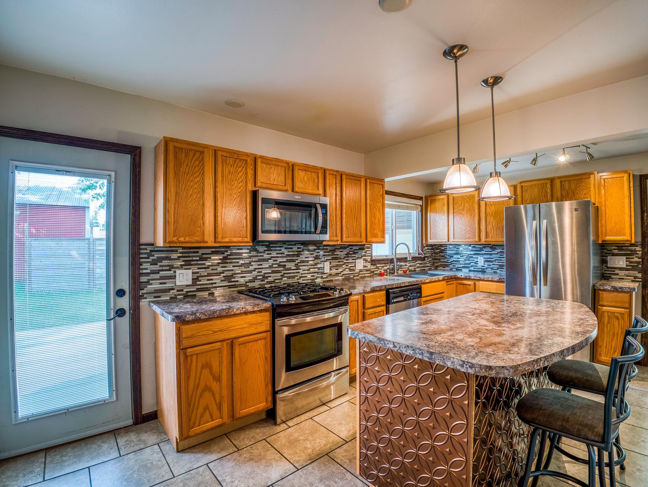 1890 single family home for sale at 118 E Colfax Street in Parkers Prairie, MN — 2 bed, 1 bath (photo 24 of 50)