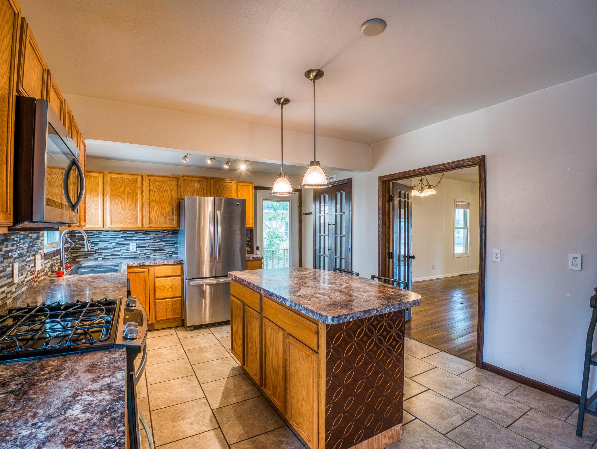 1890 single family home for sale at 118 E Colfax Street in Parkers Prairie, MN — 2 bed, 1 bath (photo 28 of 50)