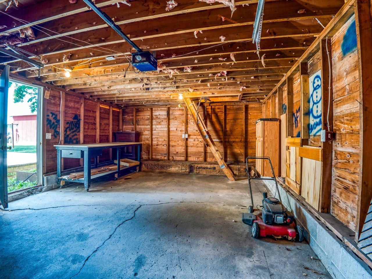 1890 single family home for sale at 118 E Colfax Street in Parkers Prairie, MN — 2 bed, 1 bath (photo 40 of 50)
