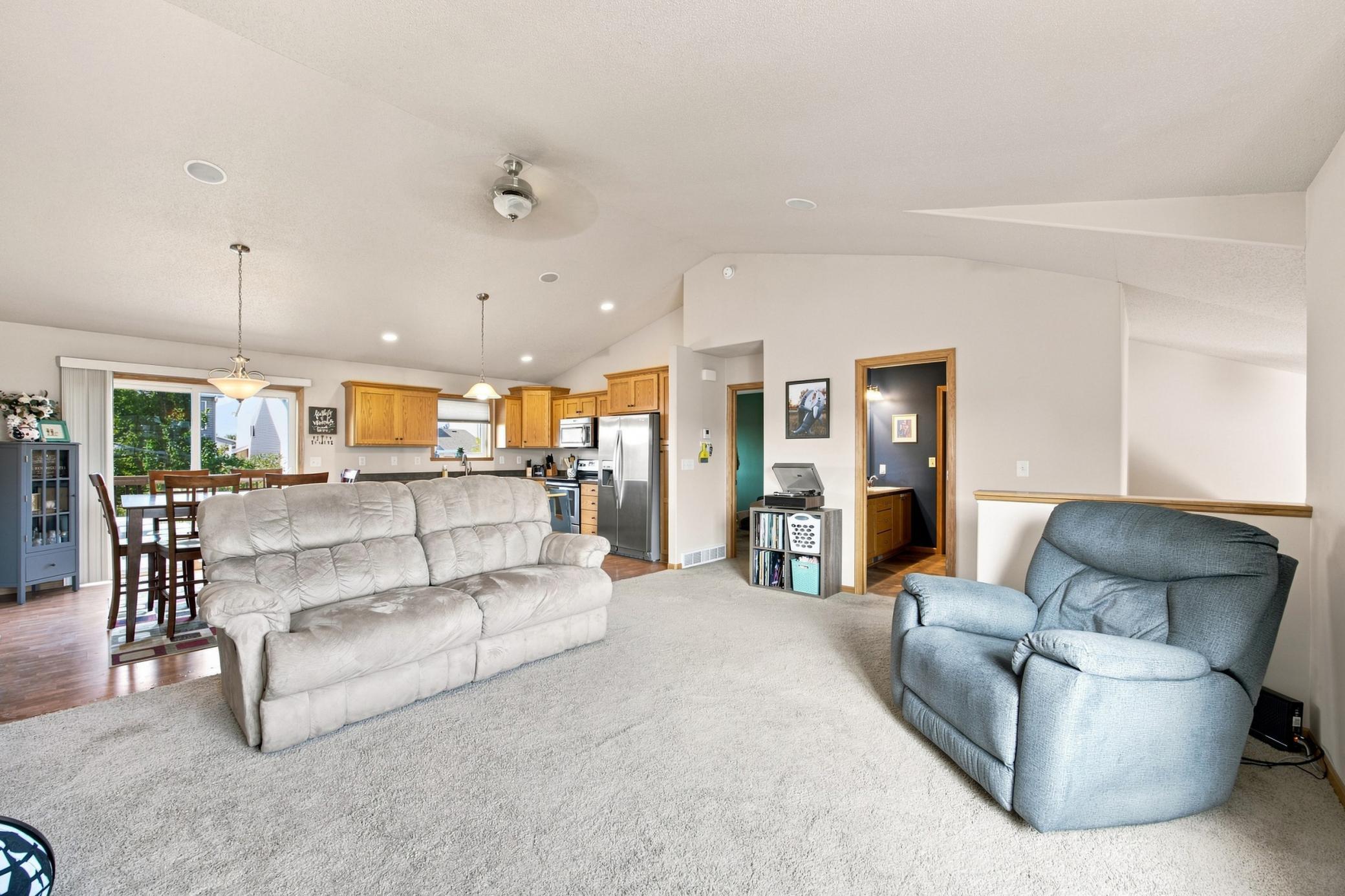 2013 twin home for sale at 3542 23rd Avenue S in Moorhead, MN — 3 bed, 2 bath (photo 13 of 27)