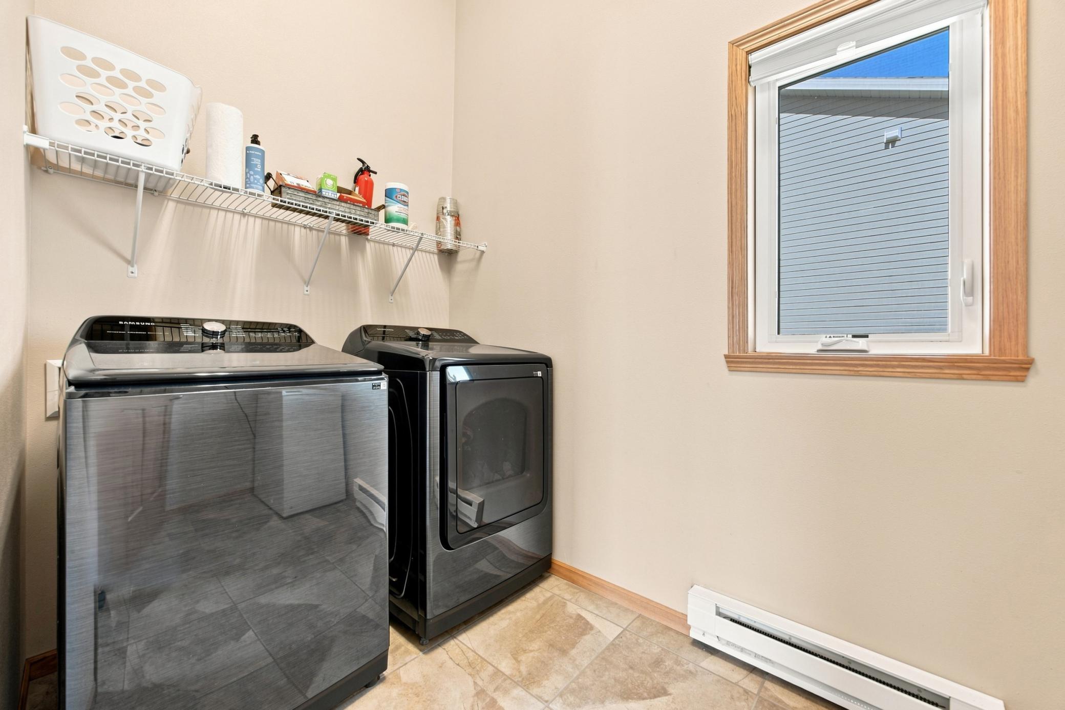 2013 twin home for sale at 3542 23rd Avenue S in Moorhead, MN — 3 bed, 2 bath (photo 20 of 27)