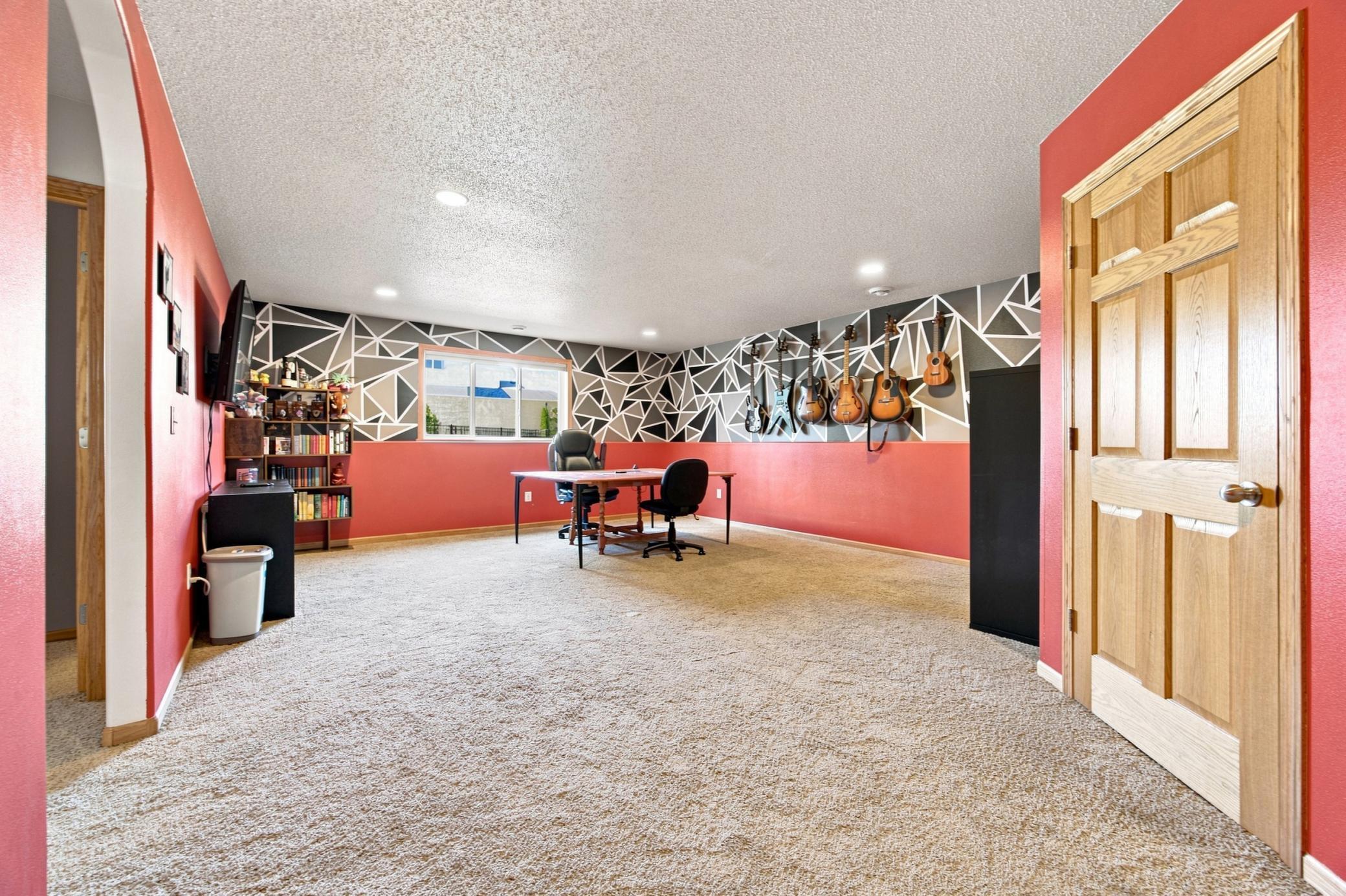 2013 twin home for sale at 3542 23rd Avenue S in Moorhead, MN — 3 bed, 2 bath (photo 21 of 27)