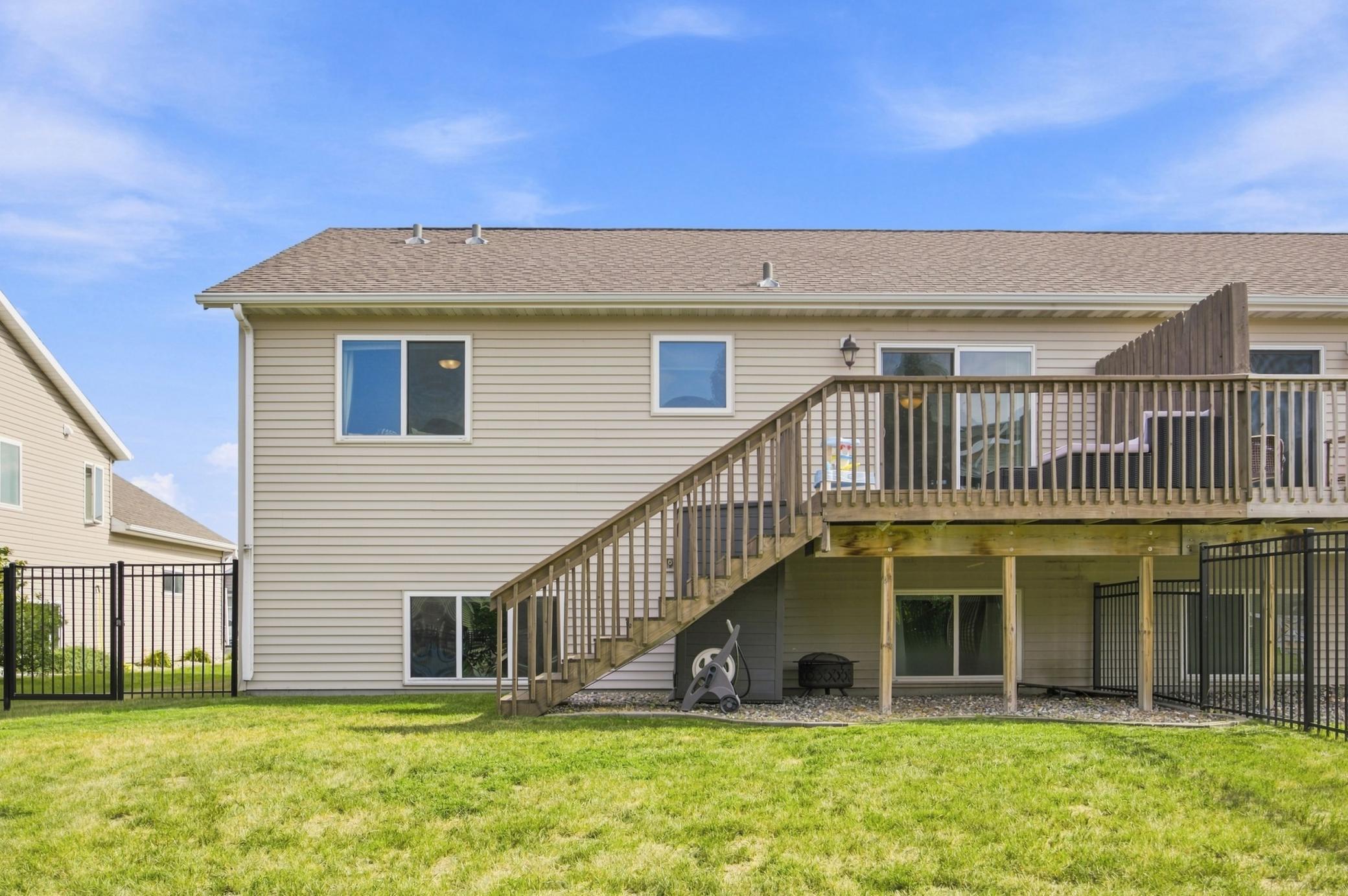 2013 twin home for sale at 3542 23rd Avenue S in Moorhead, MN — 3 bed, 2 bath (photo 27 of 27)