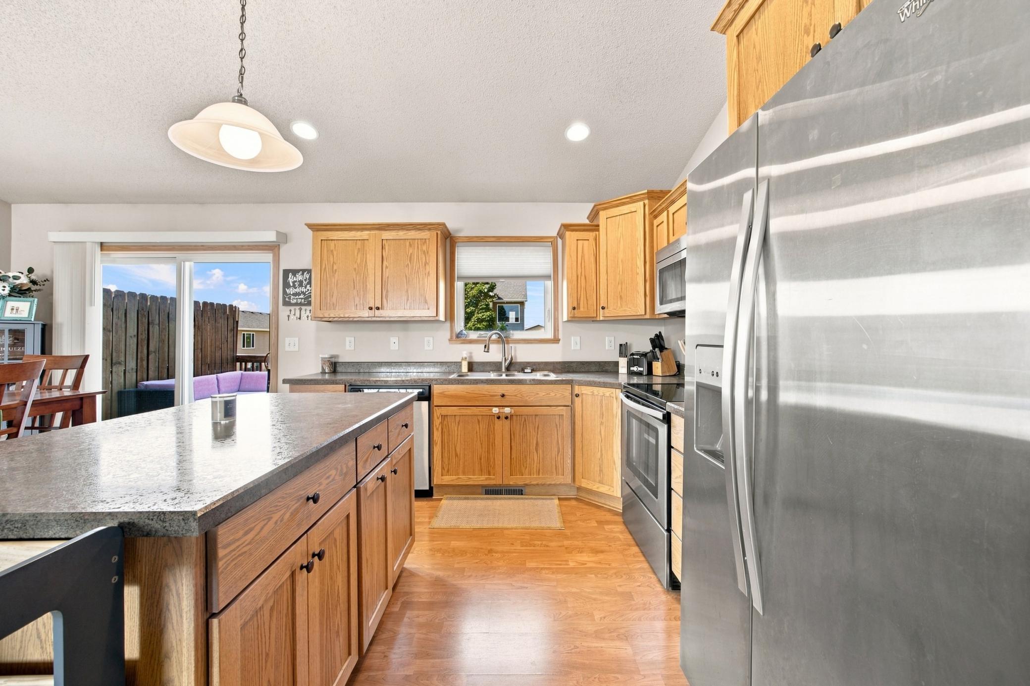 2013 twin home for sale at 3542 23rd Avenue S in Moorhead, MN — 3 bed, 2 bath (photo 6 of 27)