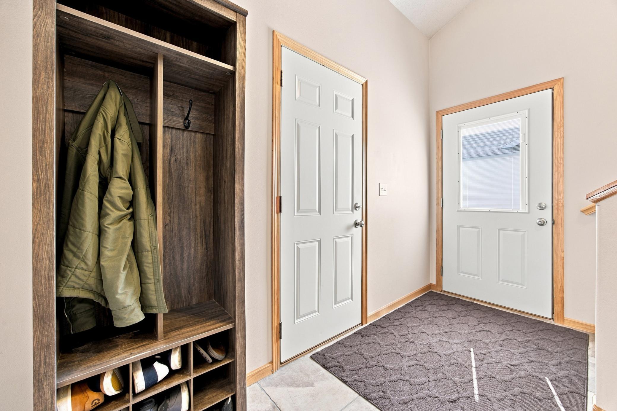 2013 twin home for sale at 3542 23rd Avenue S in Moorhead, MN — 3 bed, 2 bath (photo 10 of 27)
