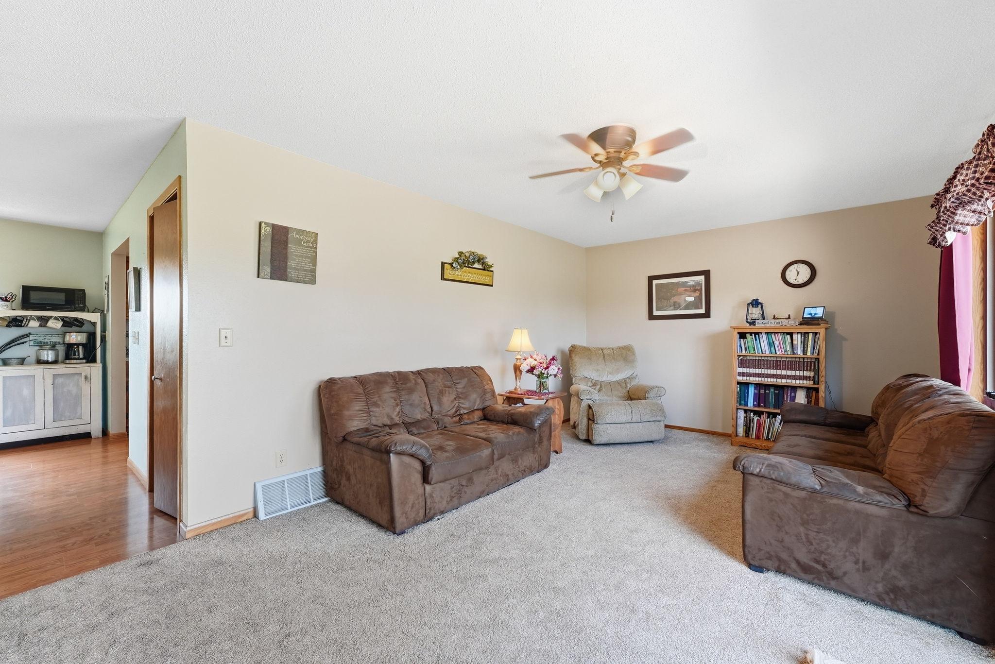 1985 single family home for sale at 26129 294th Street in Browerville, MN — 3 bed, 2 bath (photo 27 of 50)