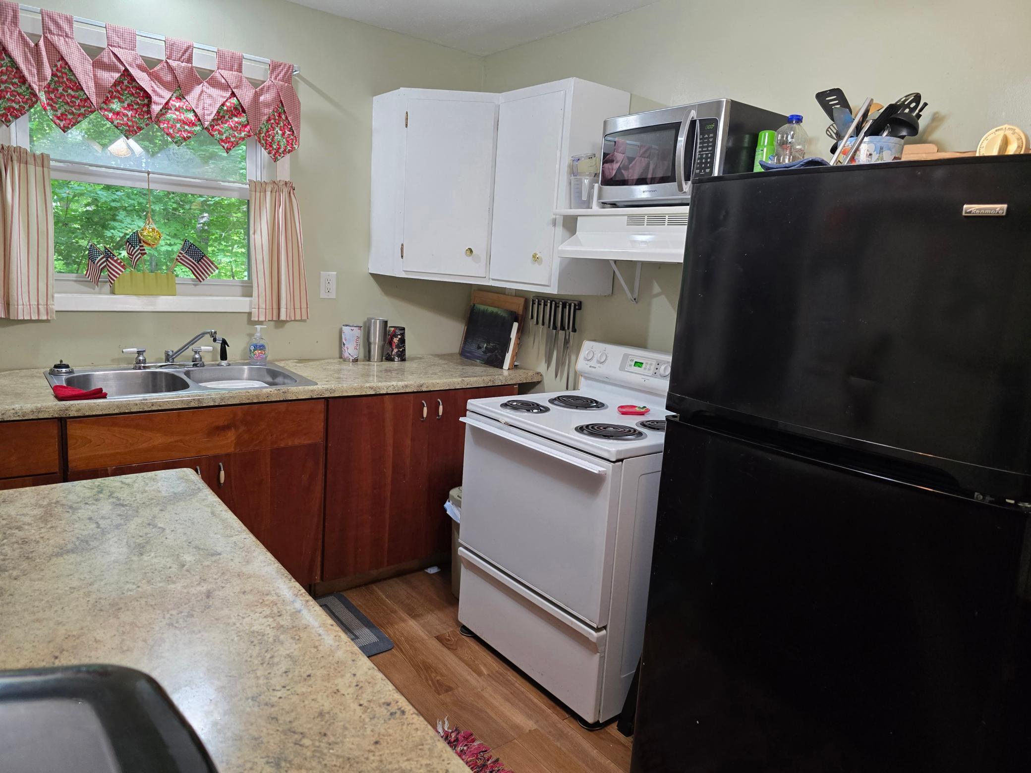 2003 single family home for sale at 32408 Strawberry Court in Ogema, MN — 1 bed, 1 bath (photo 4 of 6)
