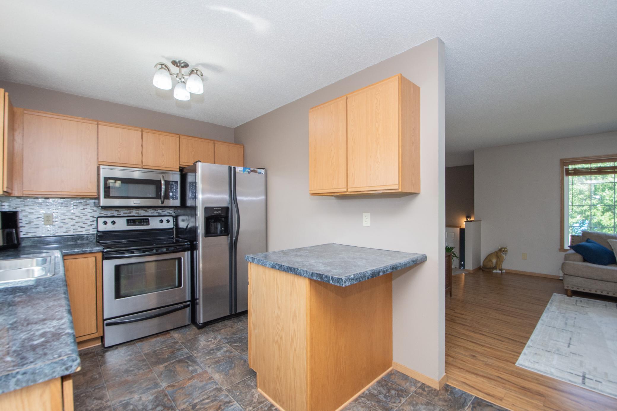 1999 single family home for sale at 5118 7th Lane S in Fargo, ND — 4 bed, 2 bath (photo 12 of 33)