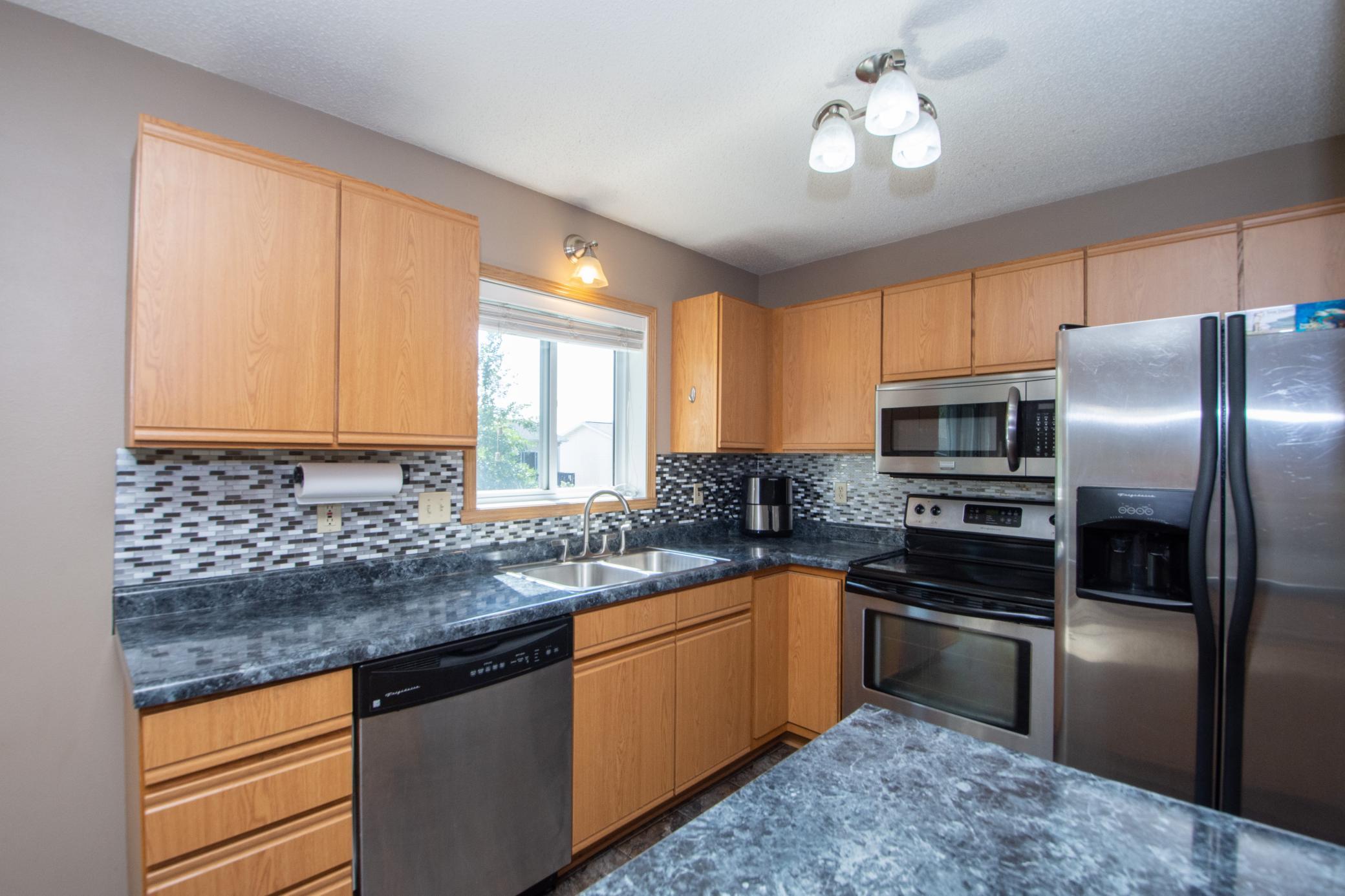 1999 single family home for sale at 5118 7th Lane S in Fargo, ND — 4 bed, 2 bath (photo 13 of 33)