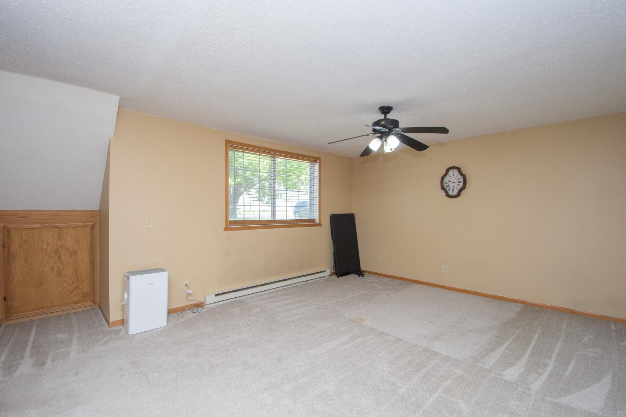1999 single family home for sale at 5118 7th Lane S in Fargo, ND — 4 bed, 2 bath (photo 20 of 33)