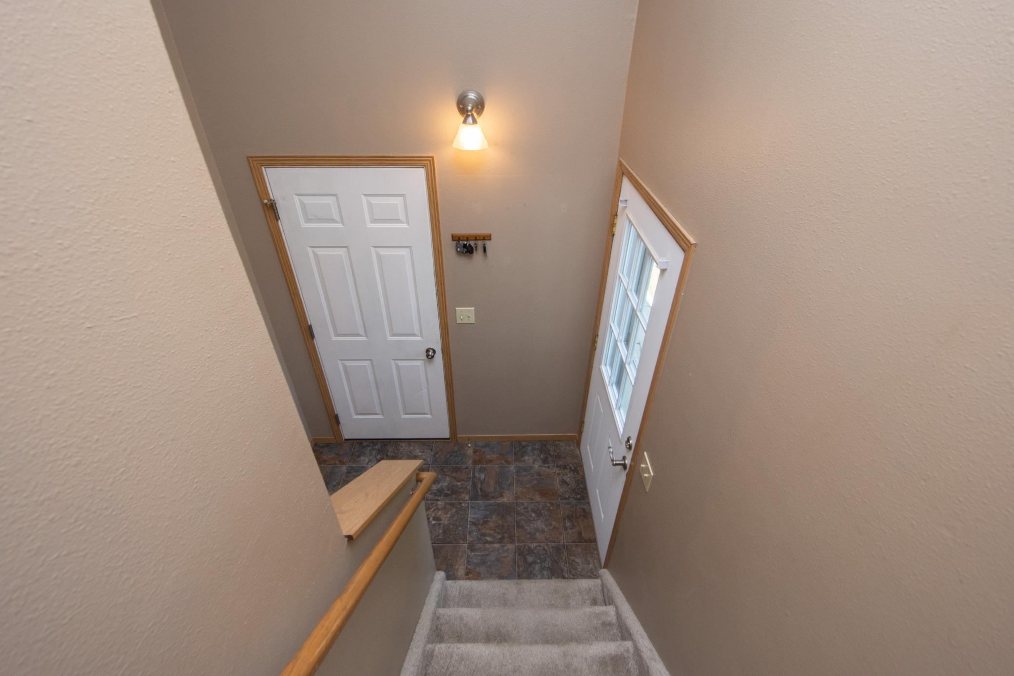 1999 single family home for sale at 5118 7th Lane S in Fargo, ND — 4 bed, 2 bath (photo 4 of 33)