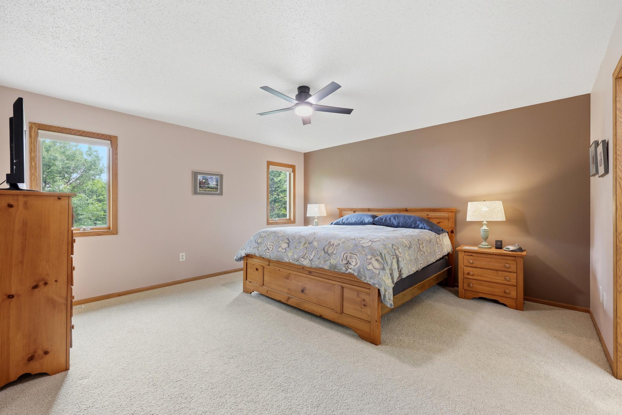 1990 single family home for sale at 2608 25th Avenue S in Fargo, ND — 4 bed, 3 bath (photo 17 of 51)