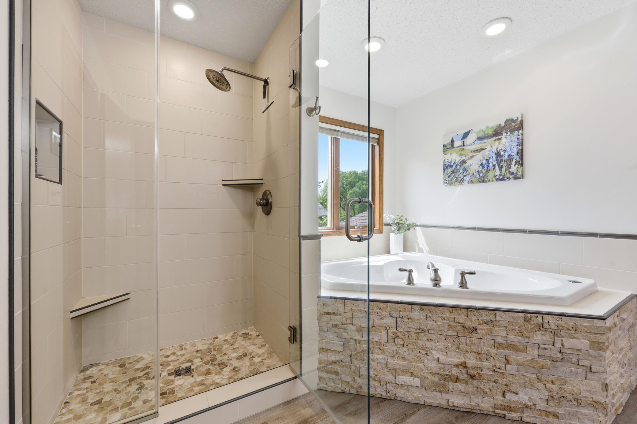 1990 single family home for sale at 2608 25th Avenue S in Fargo, ND — 4 bed, 3 bath (photo 22 of 51)