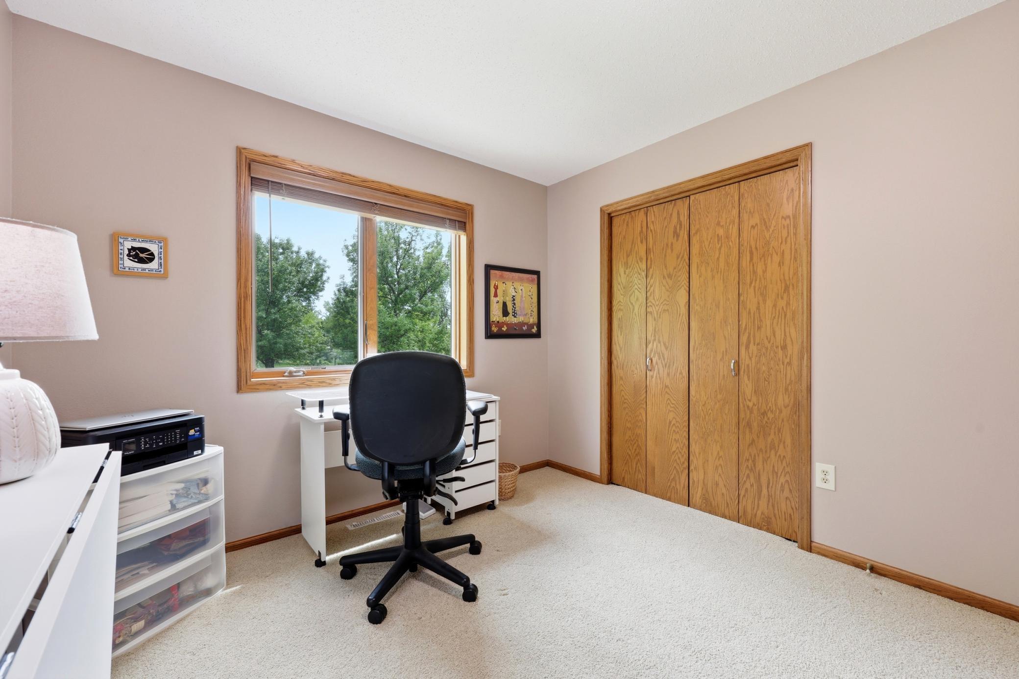 1990 single family home for sale at 2608 25th Avenue S in Fargo, ND — 4 bed, 3 bath (photo 25 of 51)