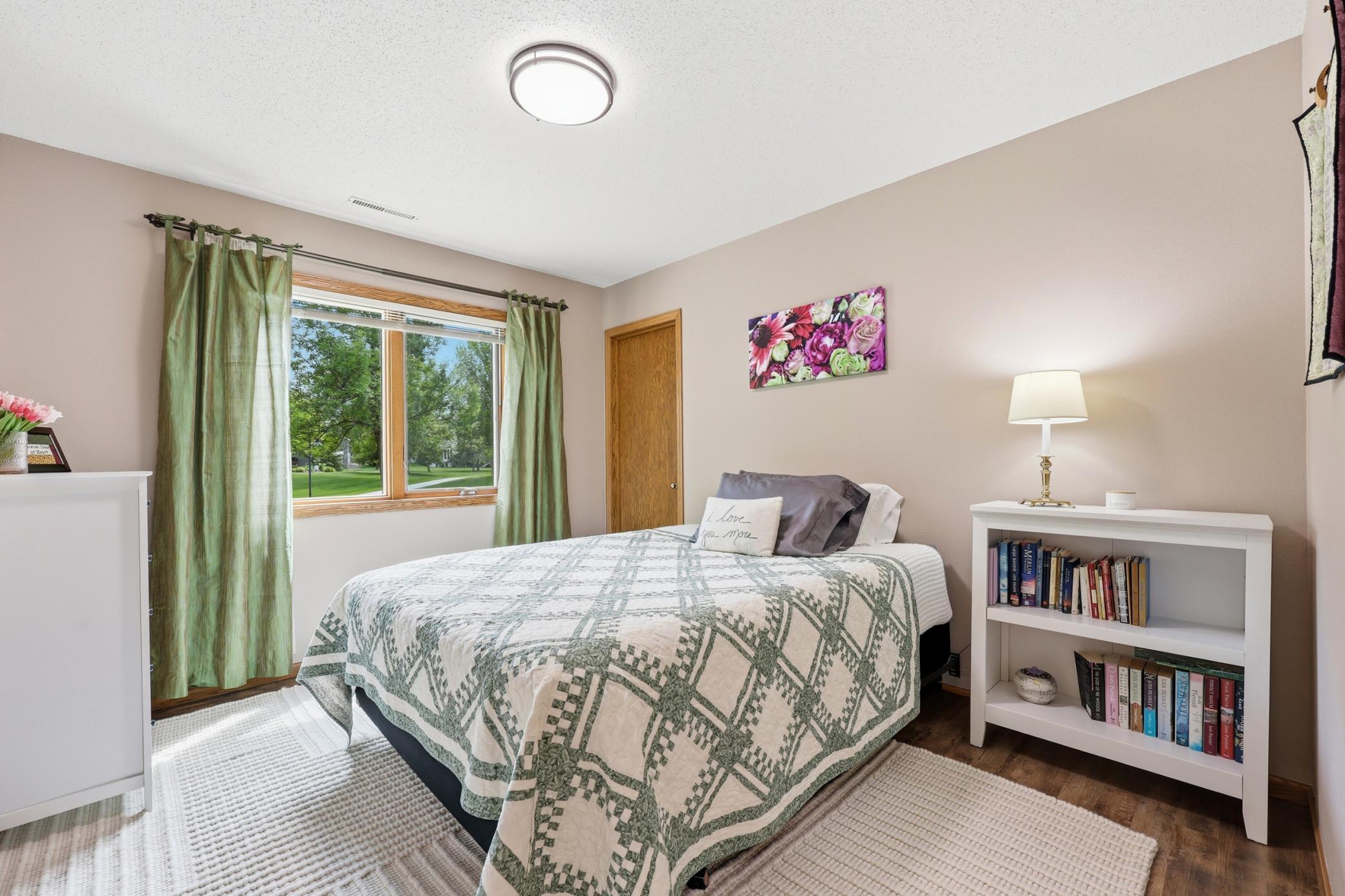 1990 single family home for sale at 2608 25th Avenue S in Fargo, ND — 4 bed, 3 bath (photo 30 of 51)