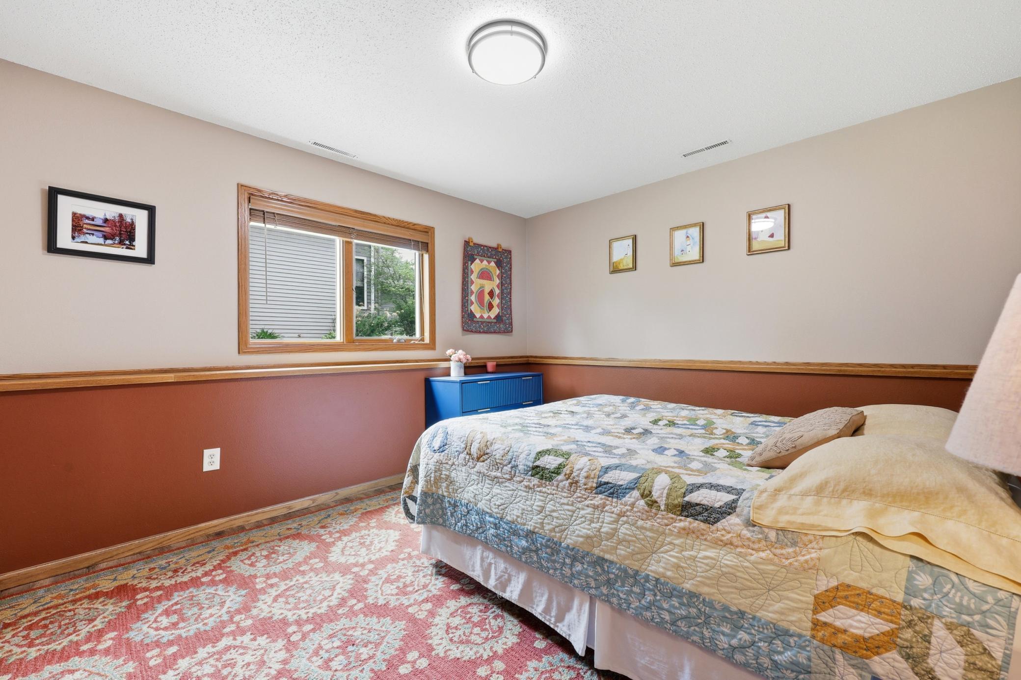 1990 single family home for sale at 2608 25th Avenue S in Fargo, ND — 4 bed, 3 bath (photo 33 of 51)