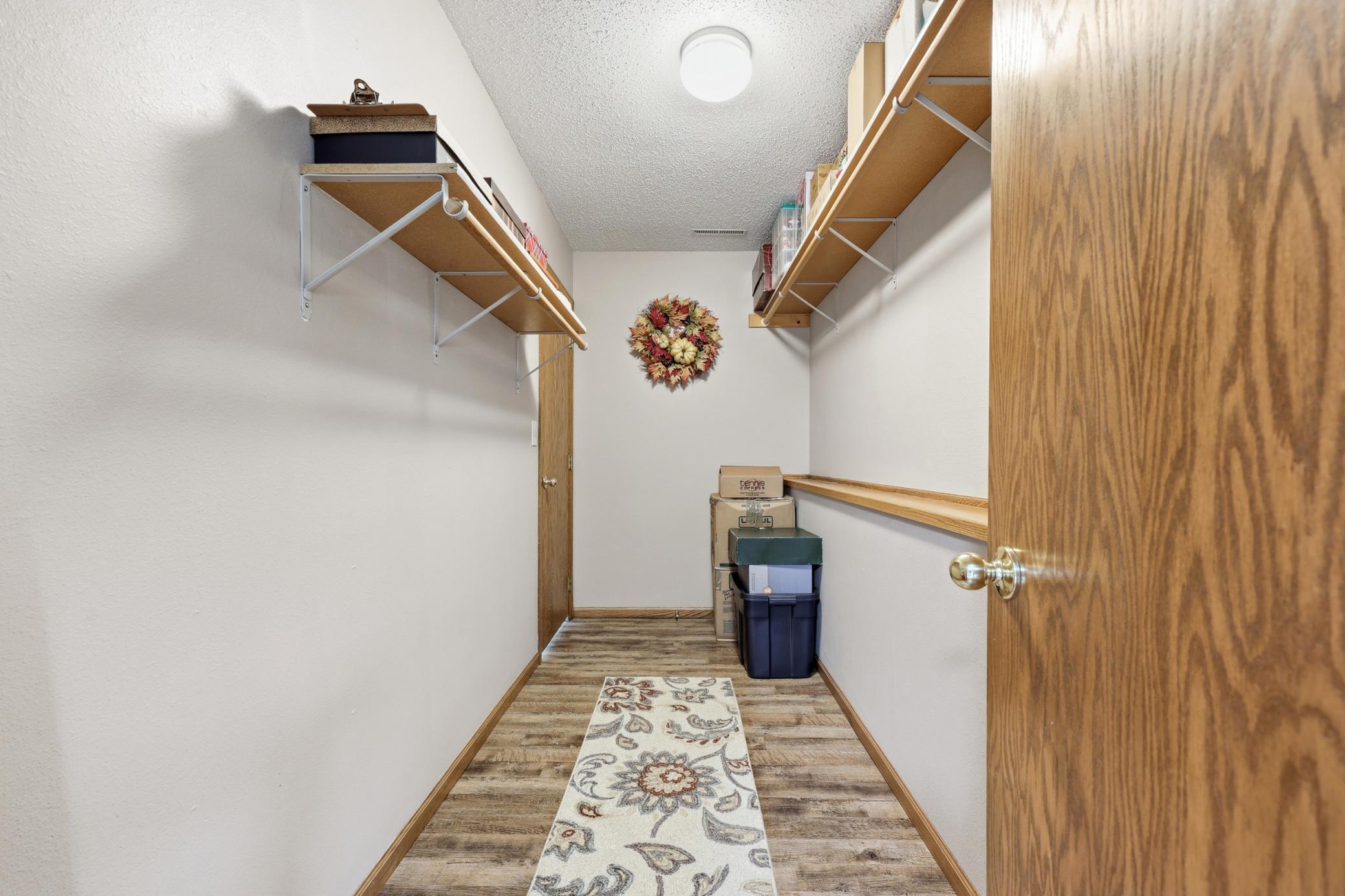 1990 single family home for sale at 2608 25th Avenue S in Fargo, ND — 4 bed, 3 bath (photo 35 of 51)