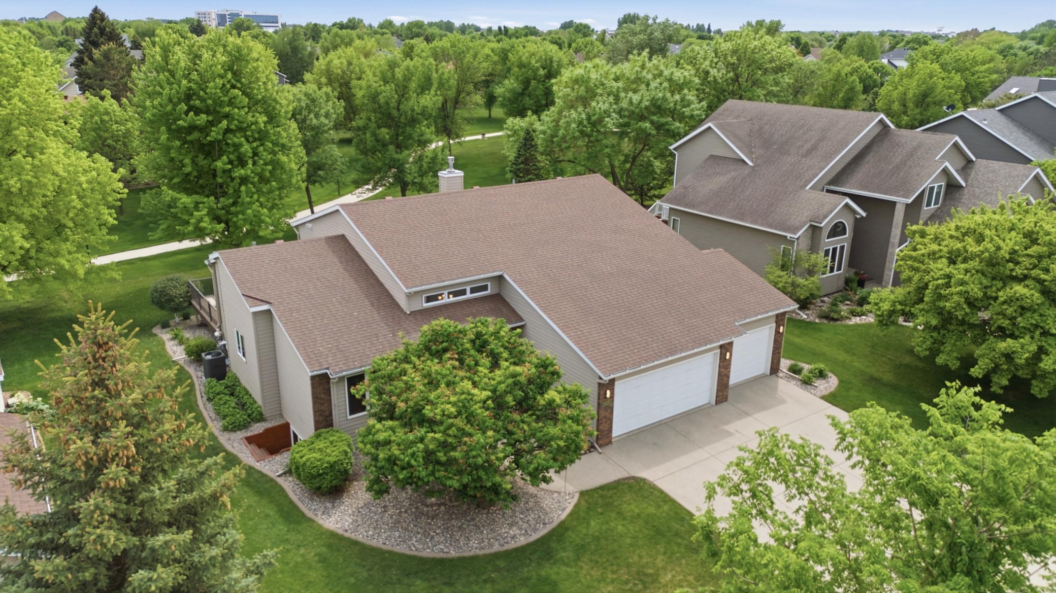 1990 single family home for sale at 2608 25th Avenue S in Fargo, ND — 4 bed, 3 bath (photo 44 of 51)