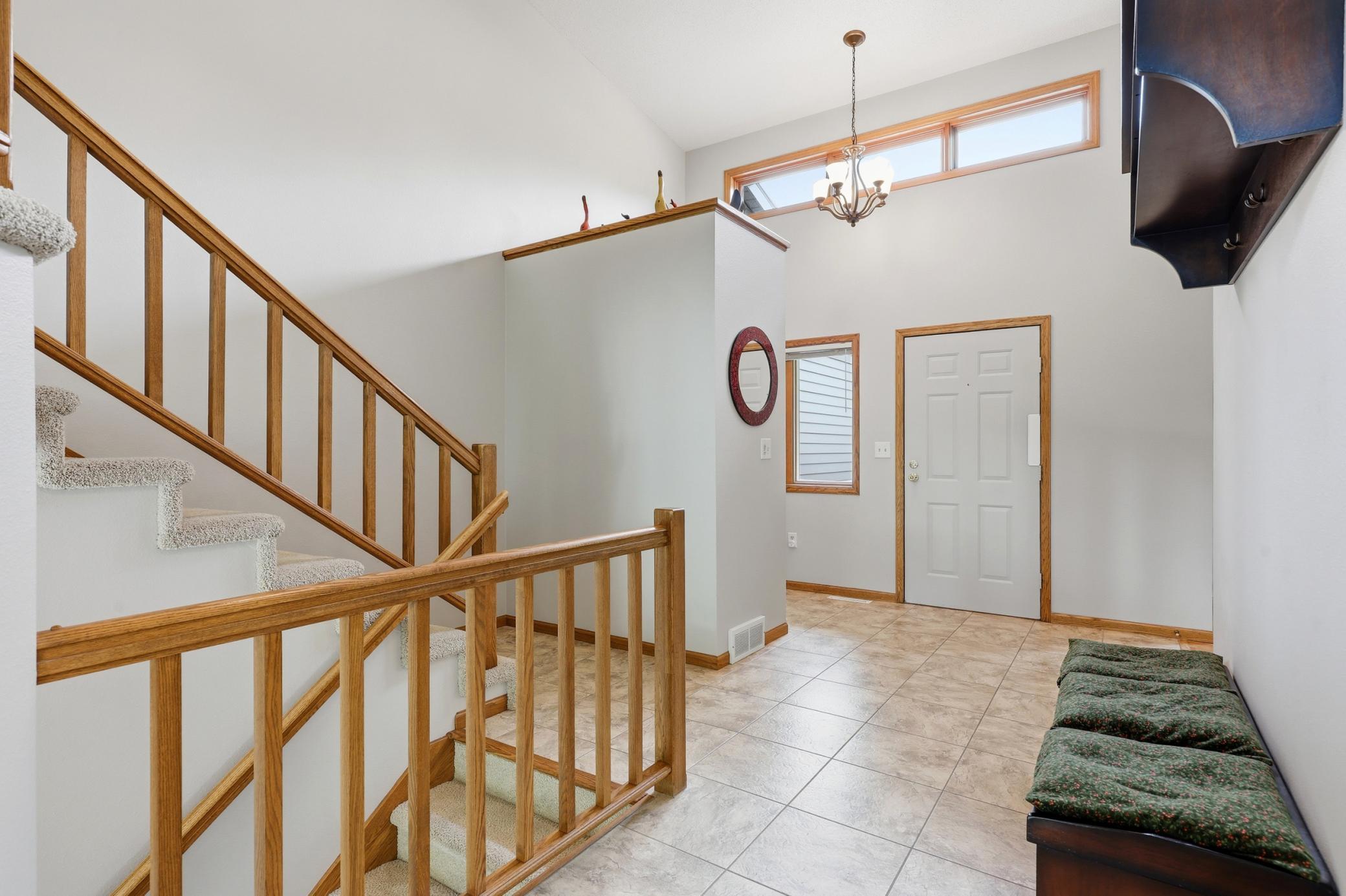 1990 single family home for sale at 2608 25th Avenue S in Fargo, ND — 4 bed, 3 bath (photo 7 of 51)