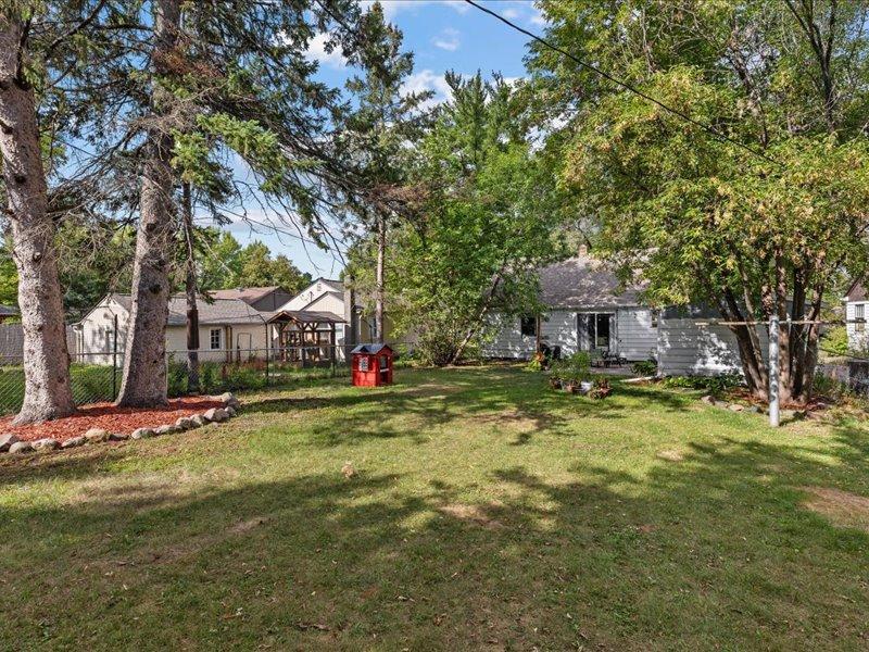 1949 single family home for sale at 1309 S 7th Street in Brainerd, MN — 3 bed, 1 bath (photo 24 of 26)