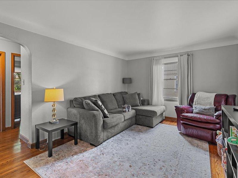 1949 single family home for sale at 1309 S 7th Street in Brainerd, MN — 3 bed, 1 bath (photo 6 of 26)