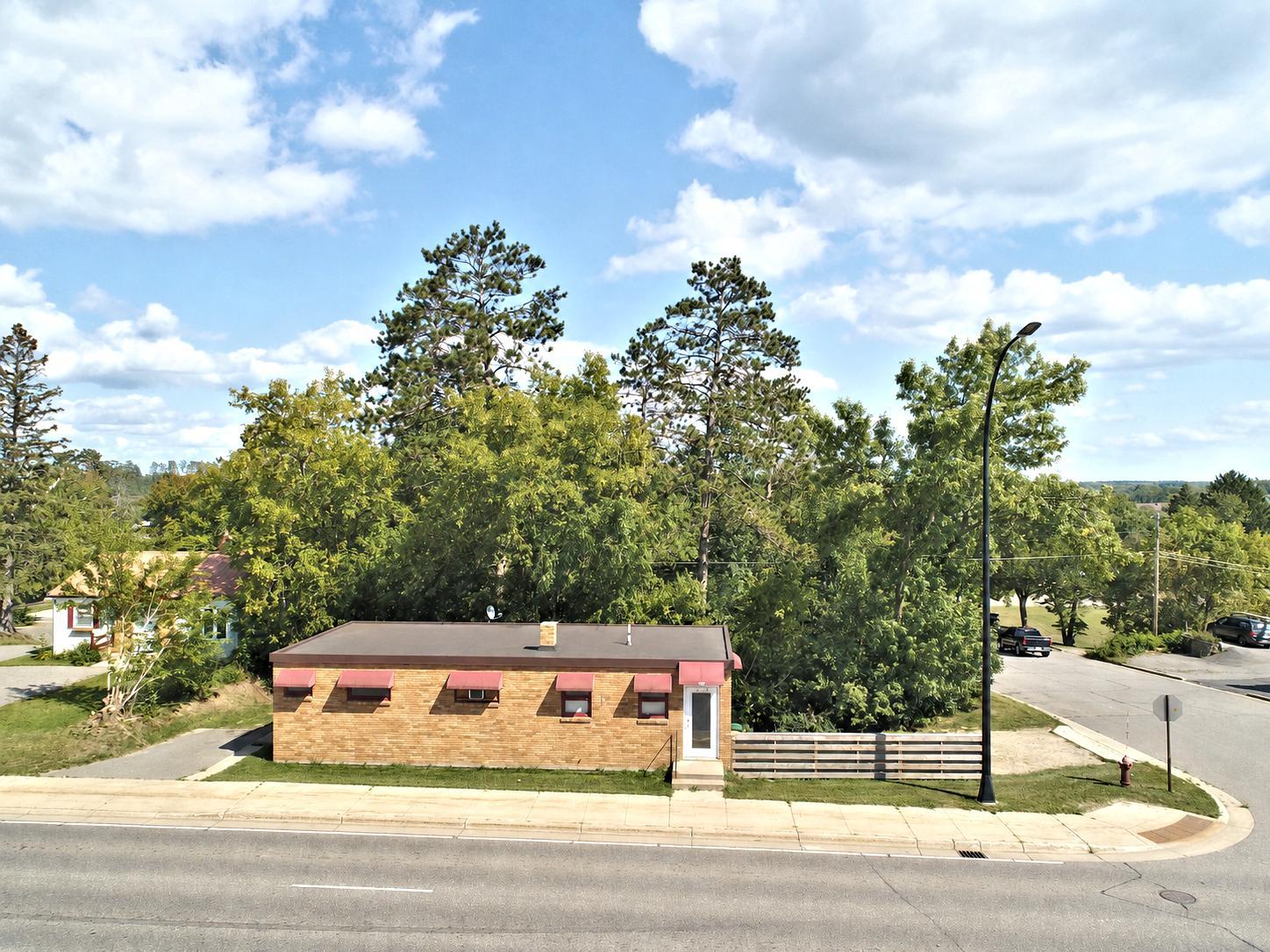 1961 duplex for sale at 420 S Pokegama Avenue in Grand Rapids, MN — 3 bed, 2 bath (photo 20 of 22)