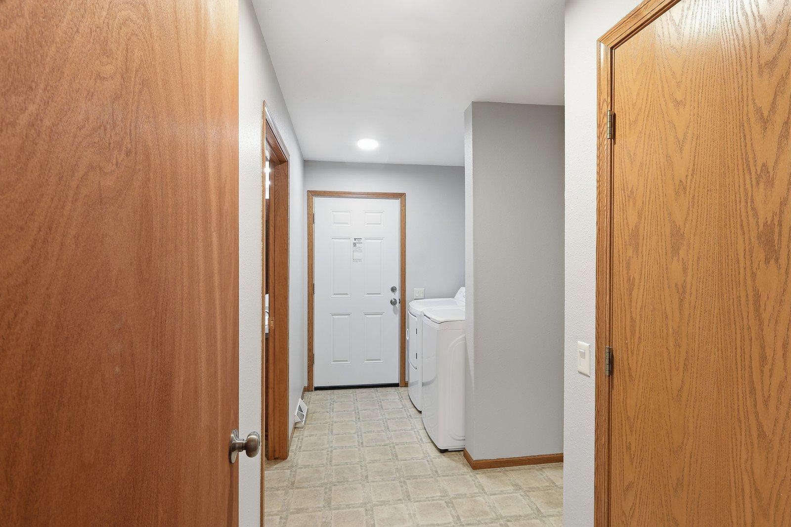 2003 single family home for sale at 29142 Scenic Drive in Grand Rapids, MN — 4 bed, 2 bath (photo 21 of 47)