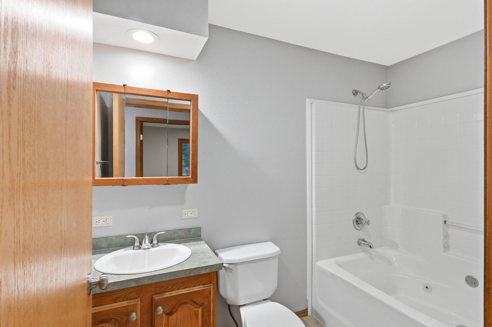 2003 single family home for sale at 29142 Scenic Drive in Grand Rapids, MN — 4 bed, 2 bath (photo 22 of 47)