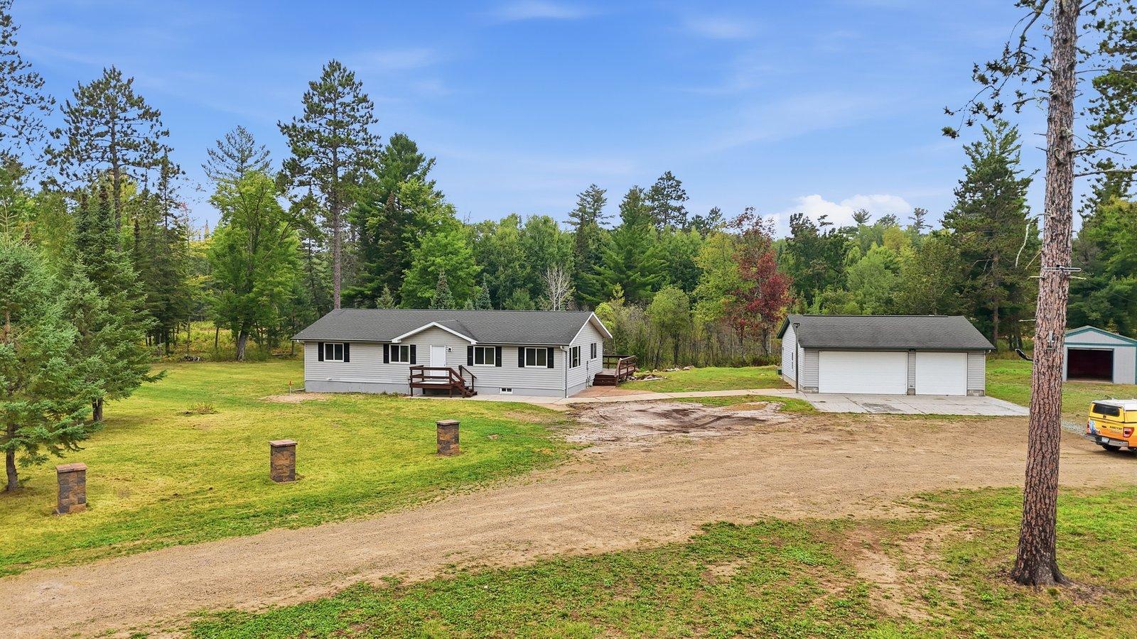 2003 single family home for sale at 29142 Scenic Drive in Grand Rapids, MN — 4 bed, 2 bath (photo 8 of 47)