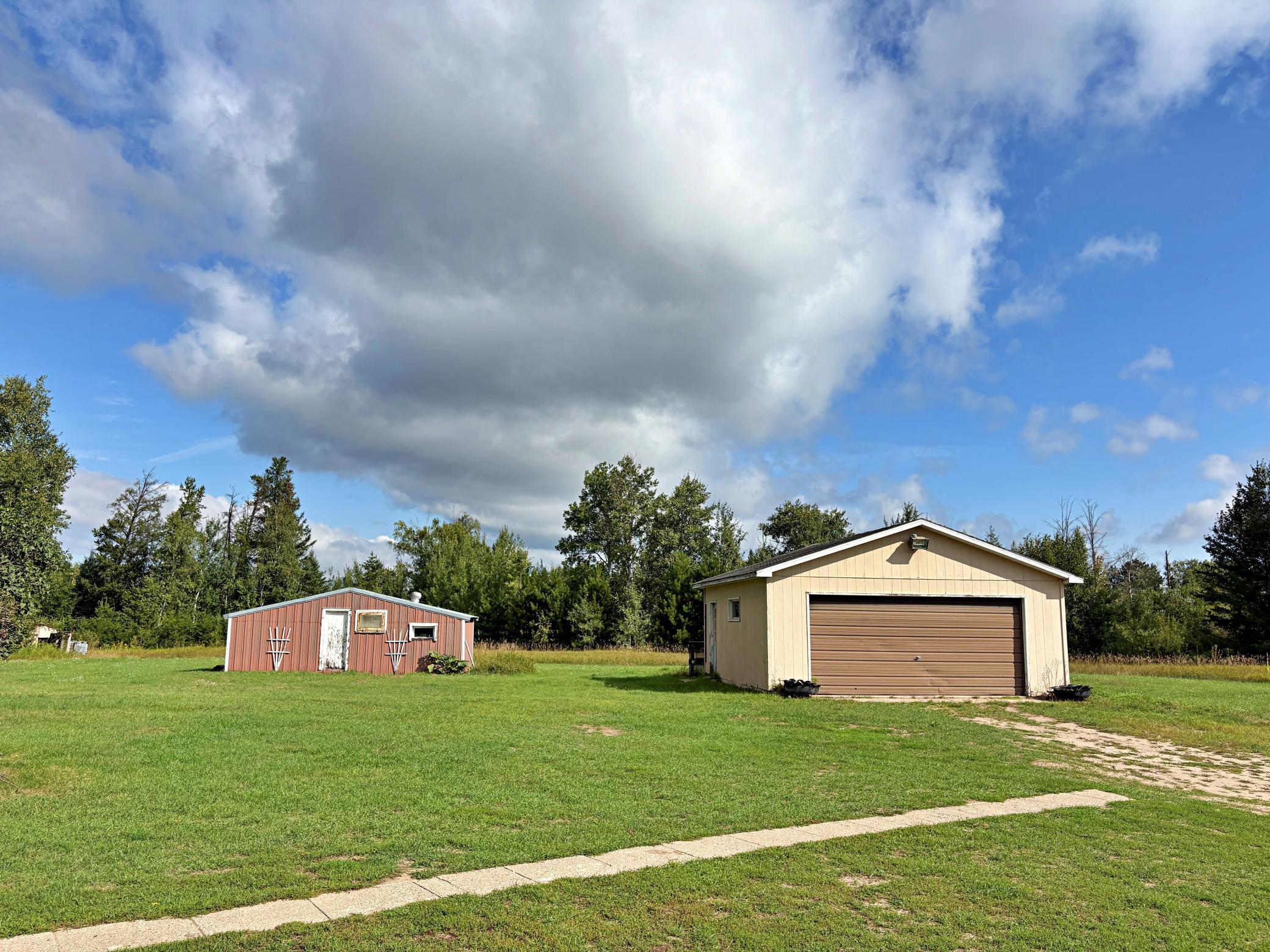 1970 single family home for sale at 15634 318th Street in Menahga, MN — 2 bed, 1 bath (photo 3 of 19)