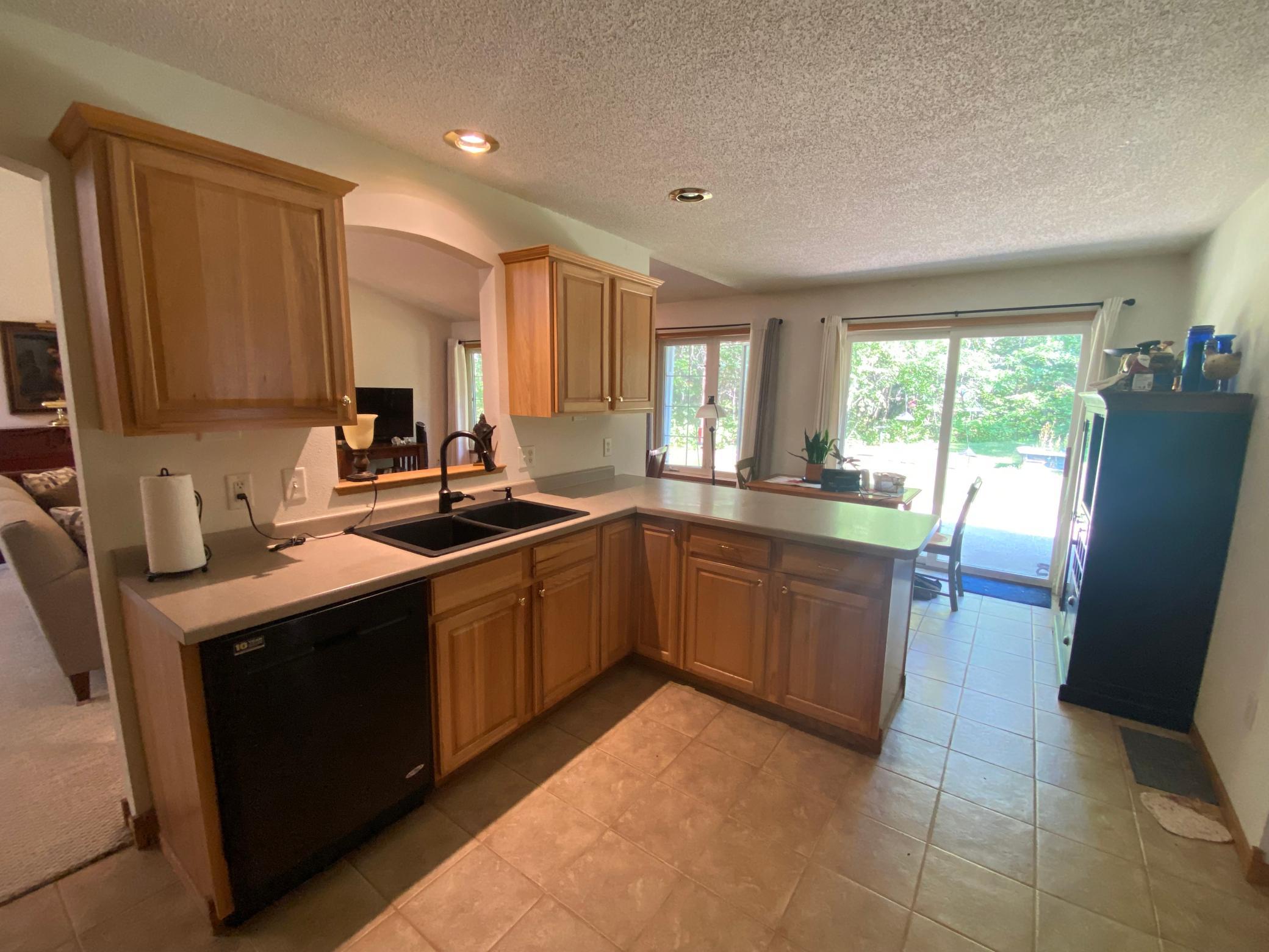 2002 single family home for sale at 51461 W Mayberry Drive in Cass Lake, MN — 3 bed, 2 bath (photo 4 of 27)