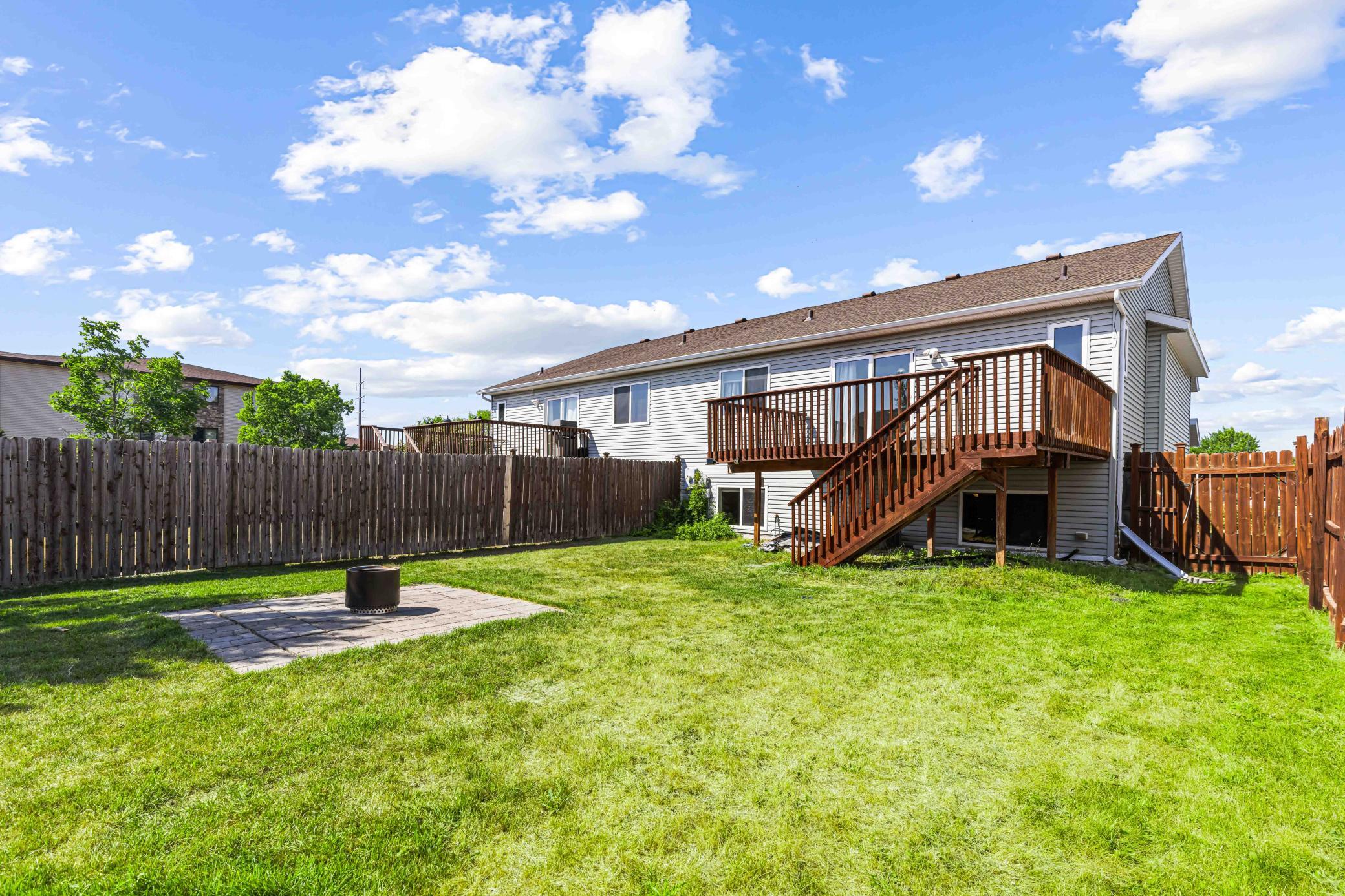 2007 twin home for sale at 605 13 1/2 Avenue E in West Fargo, ND — 3 bed, 2 bath (photo 29 of 29)