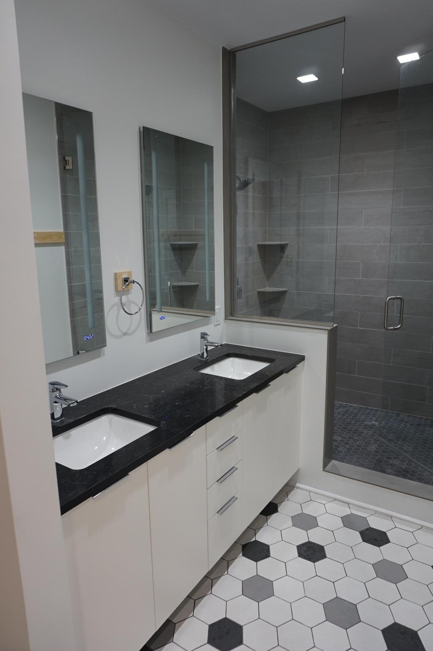 1913 condo for sale at 319 Broadway N, Unit 304 in Fargo, ND — 1 bed, 1 bath (photo 14 of 20)
