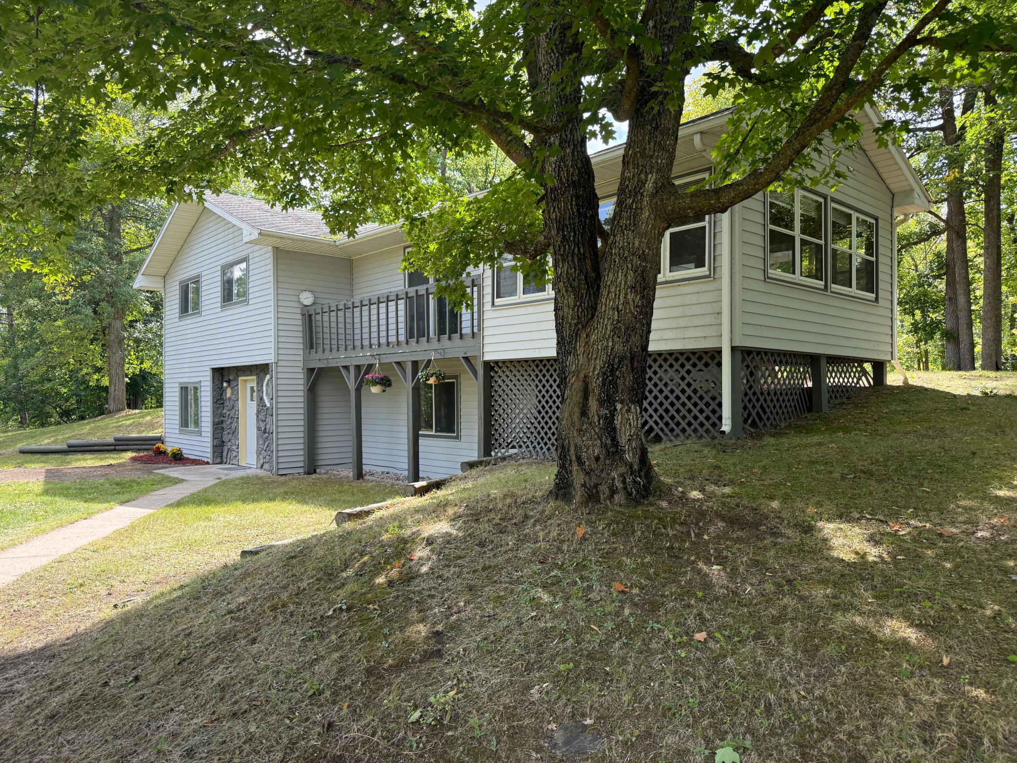 1981 single family home for sale at 14257 Puposky Road NW in Bemidji, MN — 3 bed, 2 bath (photo 4 of 70)